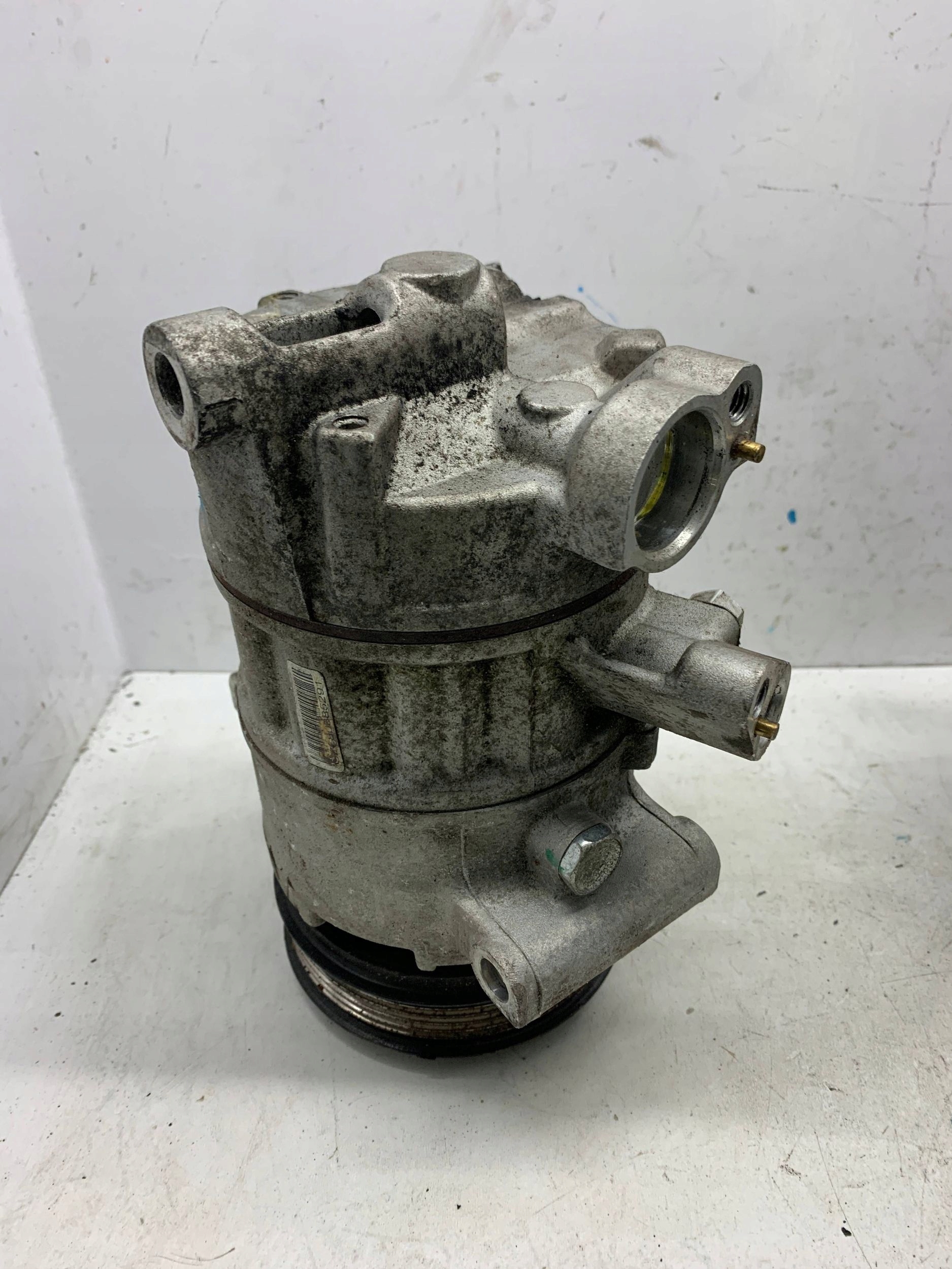 kompresor klimatizaci 8FK351135-921 VW AUDI