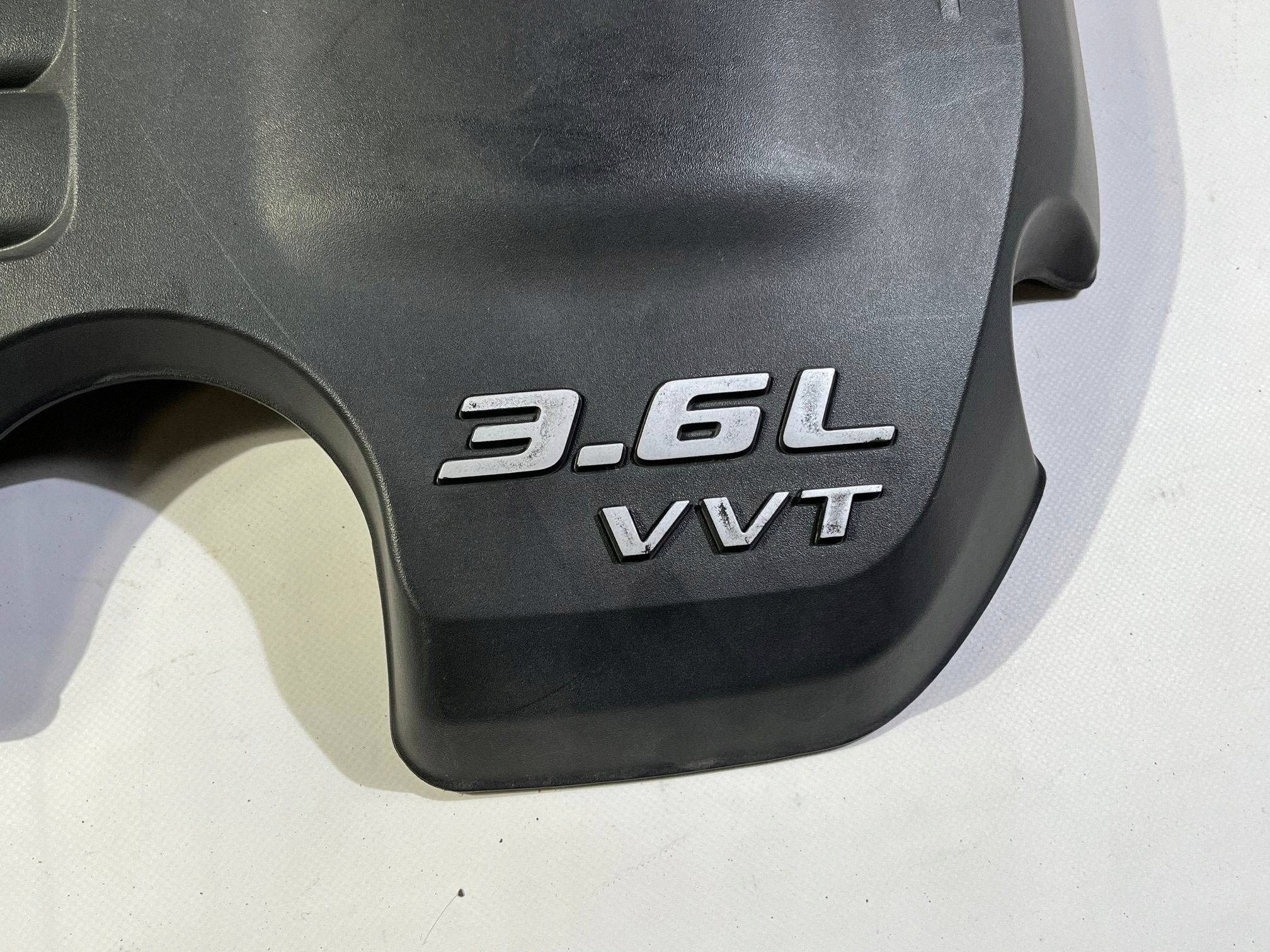 cover upper engine housing cover 3.6 V6 Dodge Charger Challenger 2015