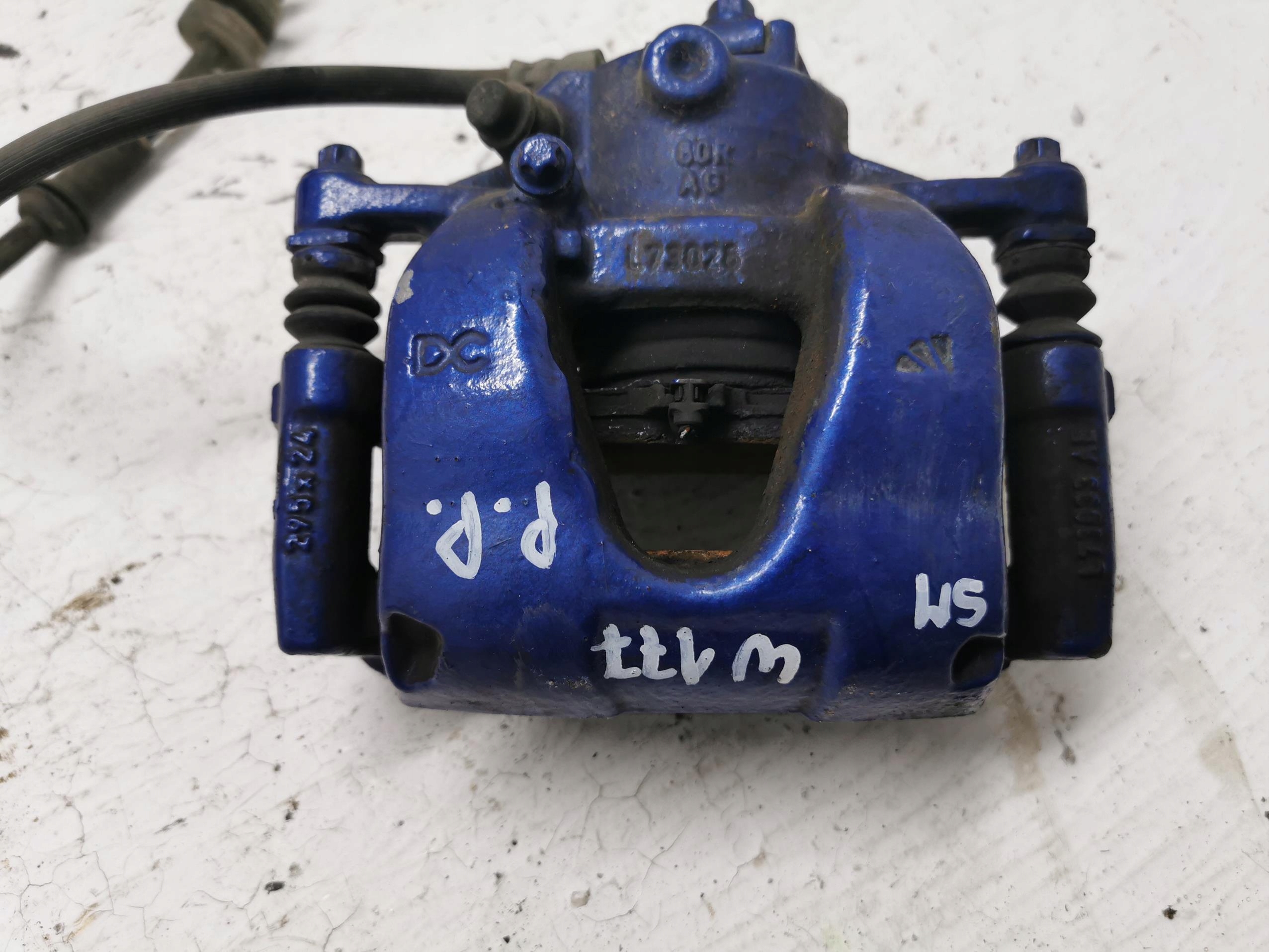 caliper brake right front MERCEDES A-KLASA W177
