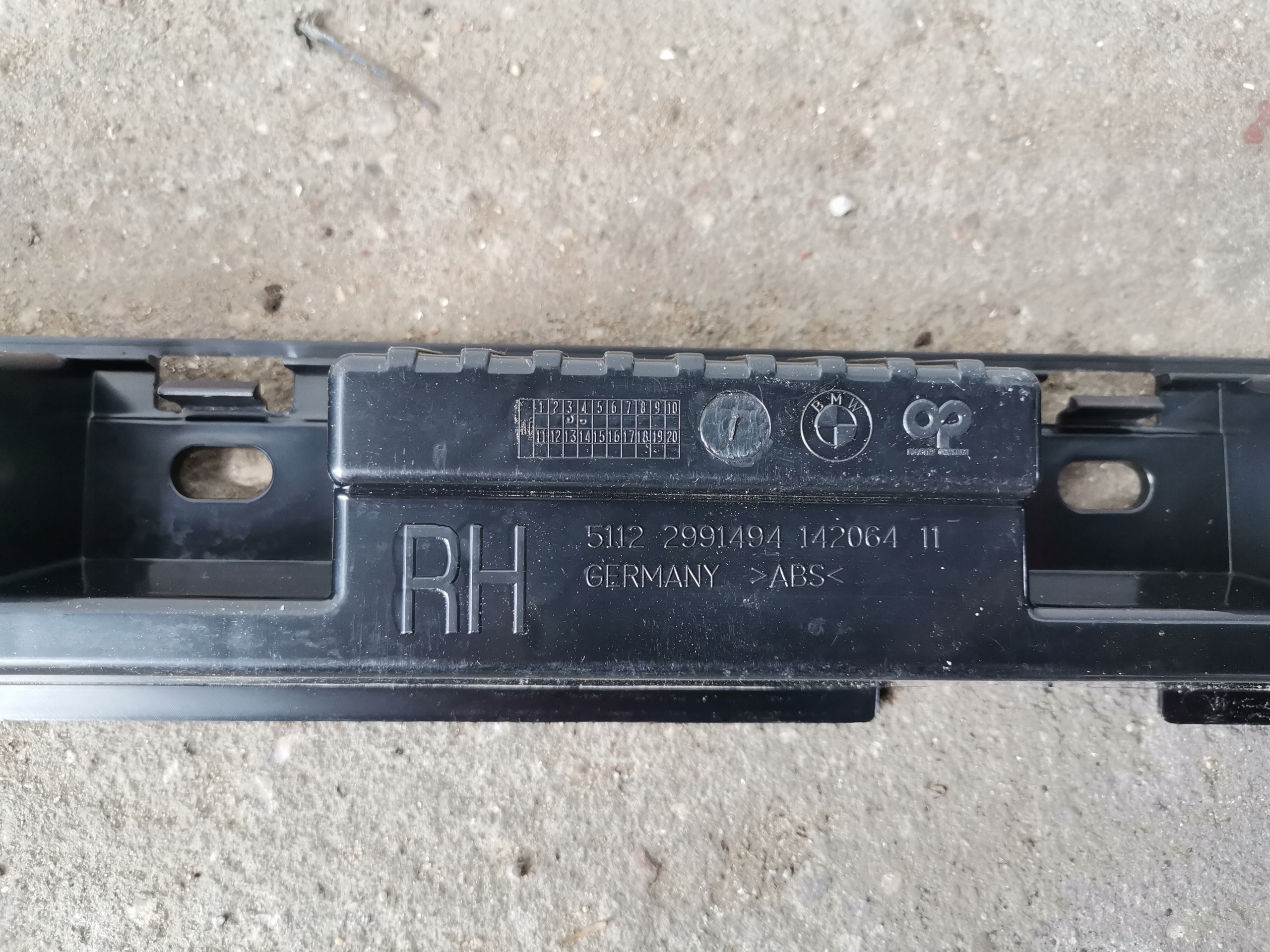 holder mouldings progowej right BMW E84 51122991494