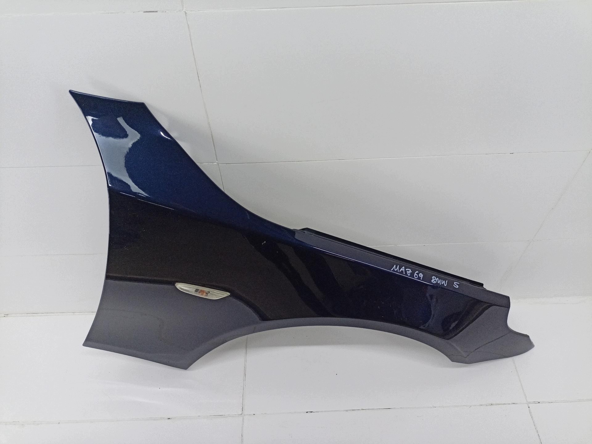 fender front right side BMW 5 E60/E61 facelift E61 2007