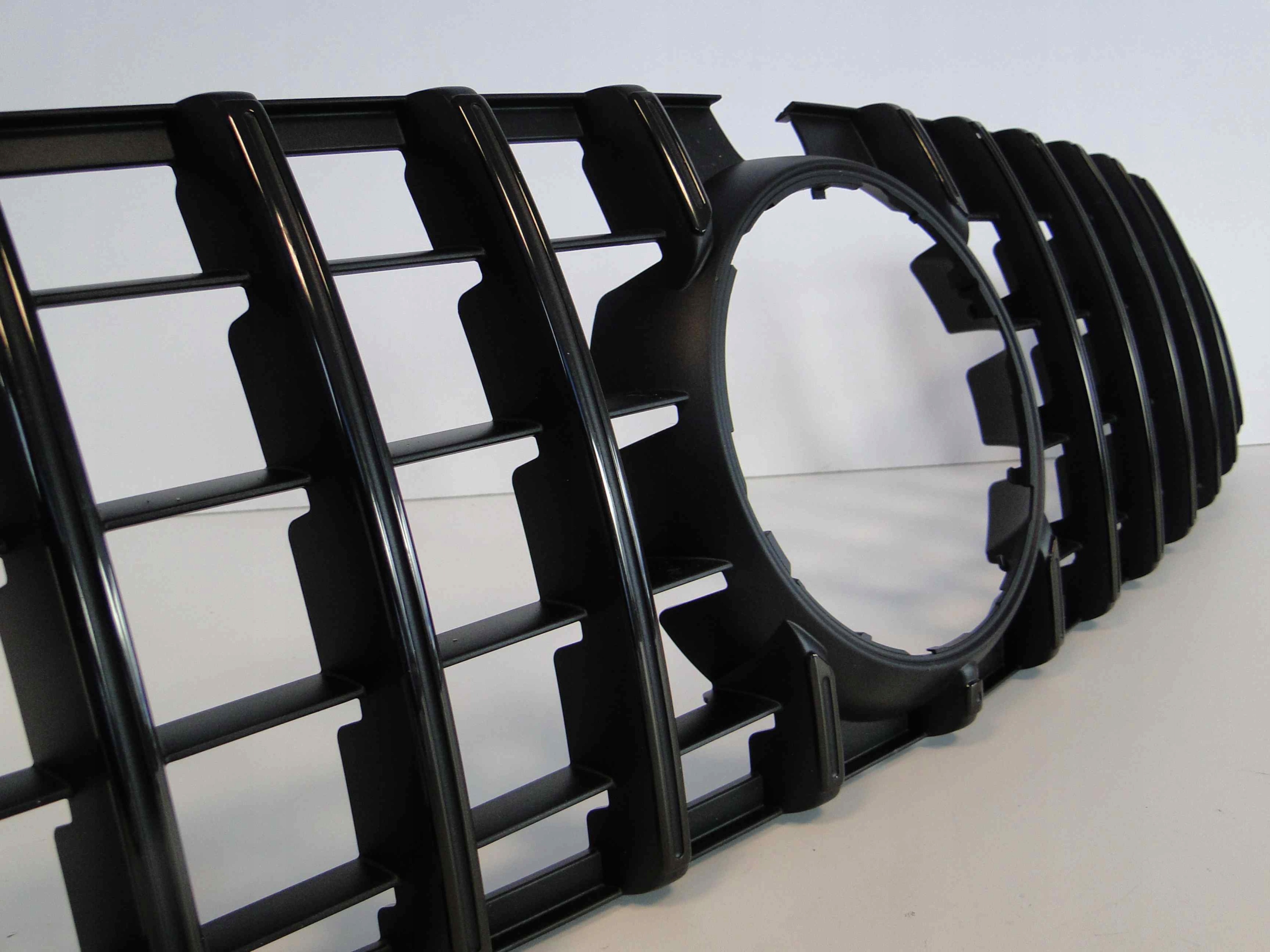 MERCEDES B KLASA W247 247 GRILL ATRAPA NOWY ORYG Typ samochodu Samochody osobowe