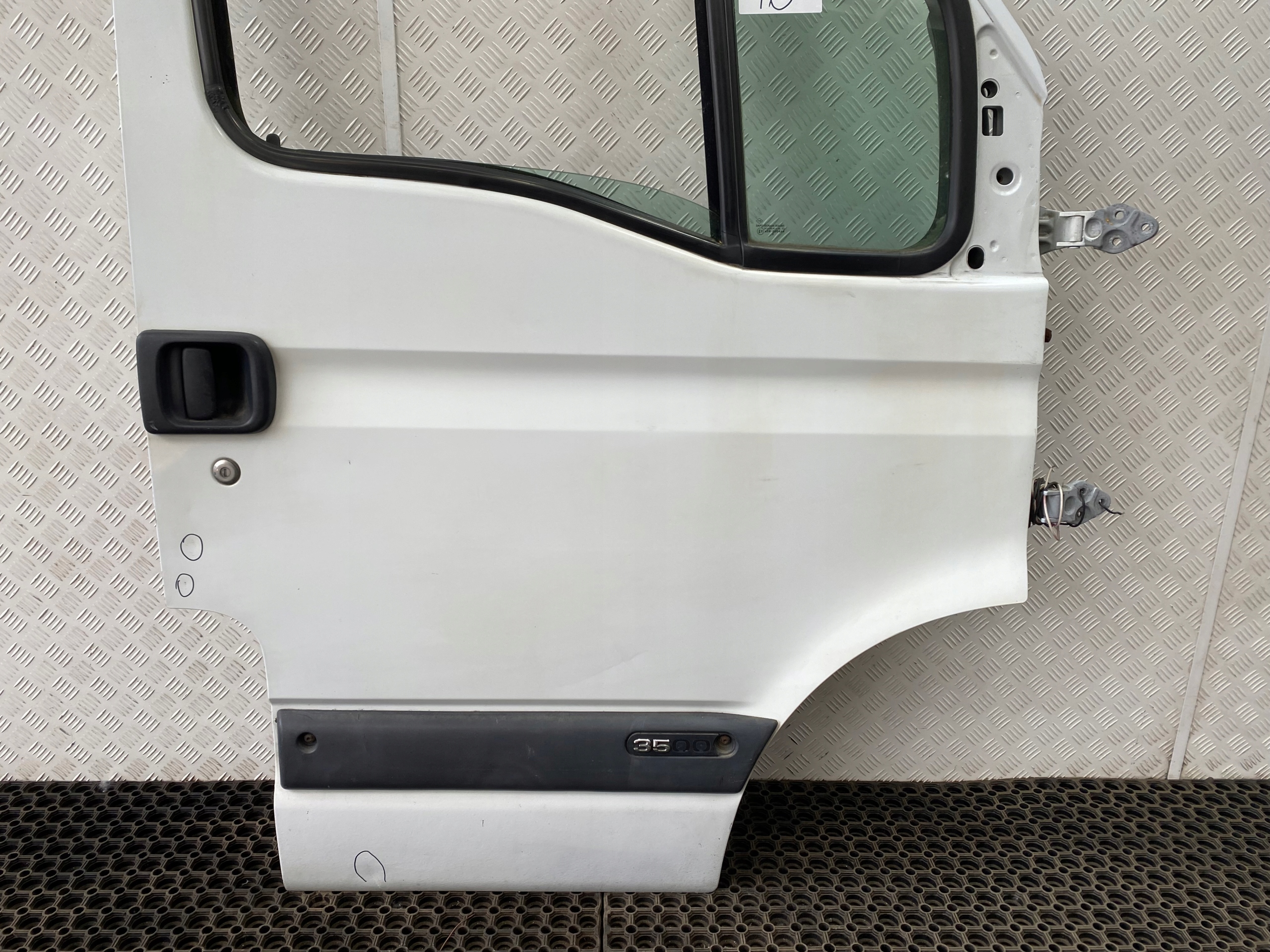 RENAULT MASTER MOVANO II 03-09 door front right complete front BIALE