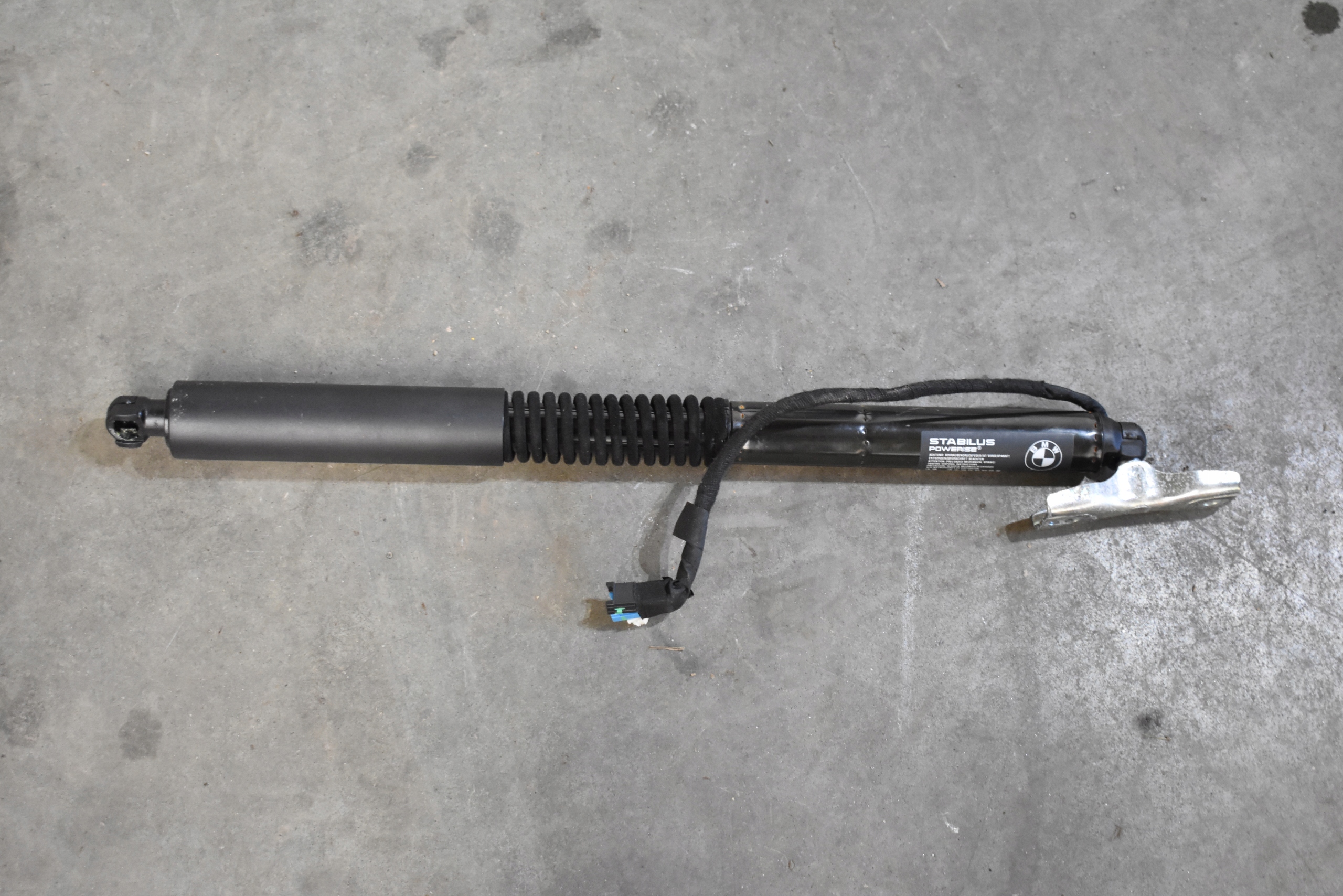 IDEALNY damper bonnet boot BMW G01 G02 1