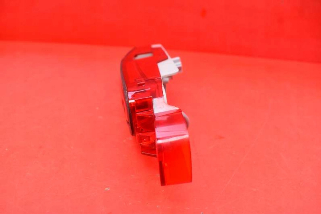 light STOPU STOP BBM551580 MAZDA 3 2 II BL sedan 09-13