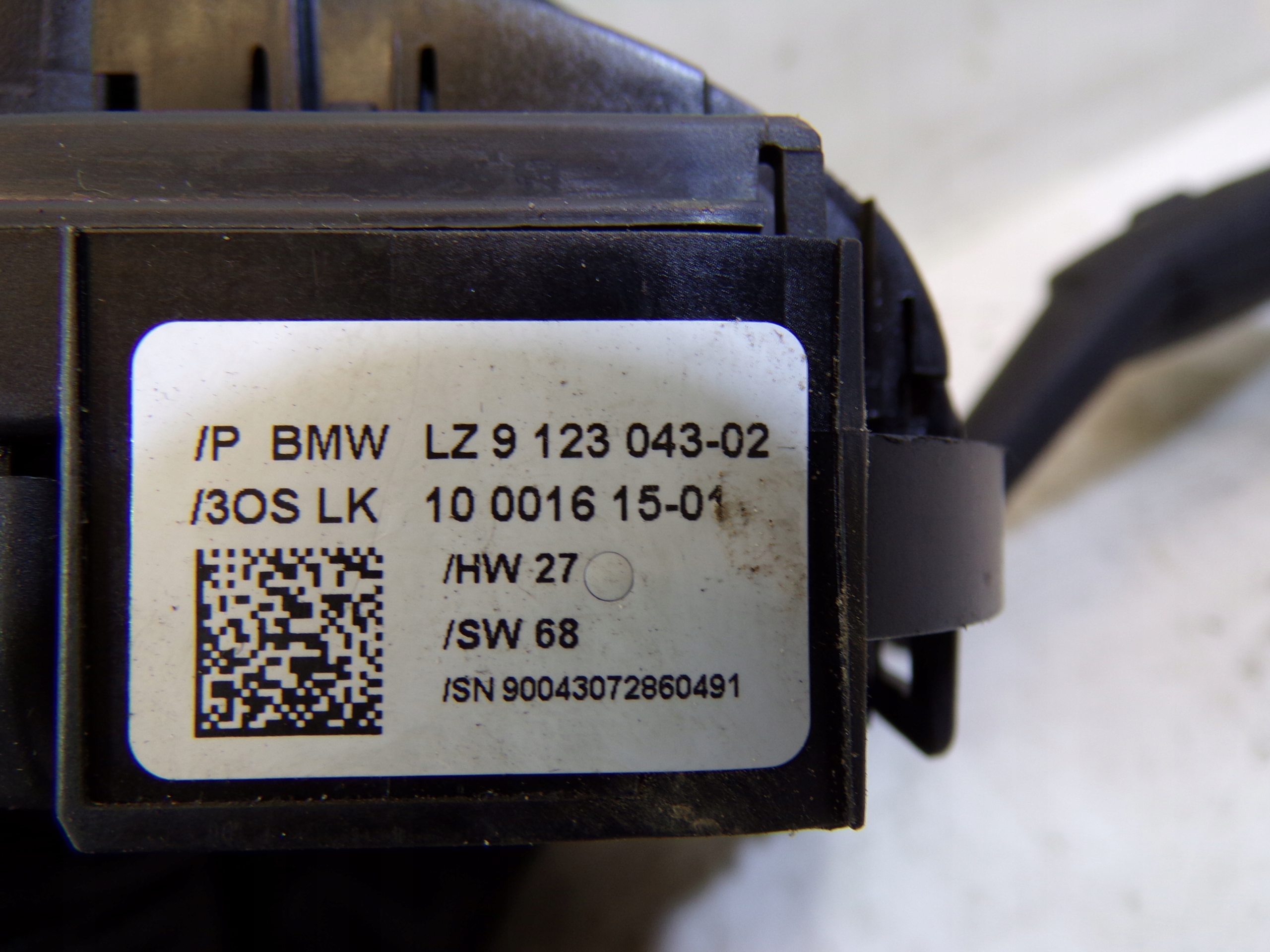 Commodo essuie glace BMW E90 / E91 9123043-02