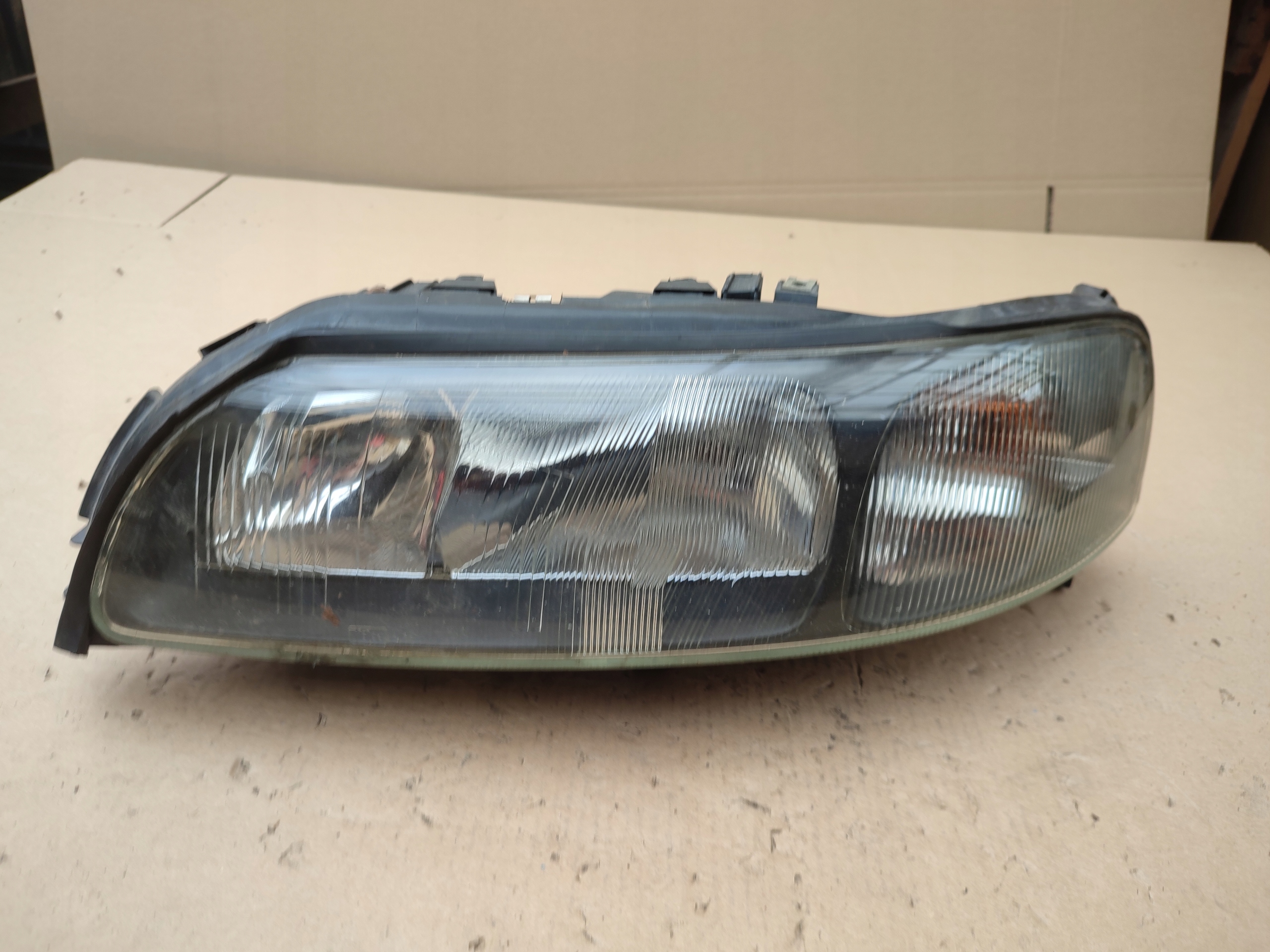 light left front left front VOLVO V70 II 2 original EUROPA 89007907