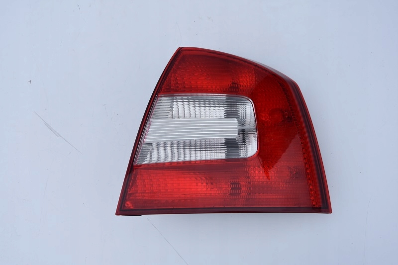 SKODA OCTAVIA II рестайлинг фонарь задний