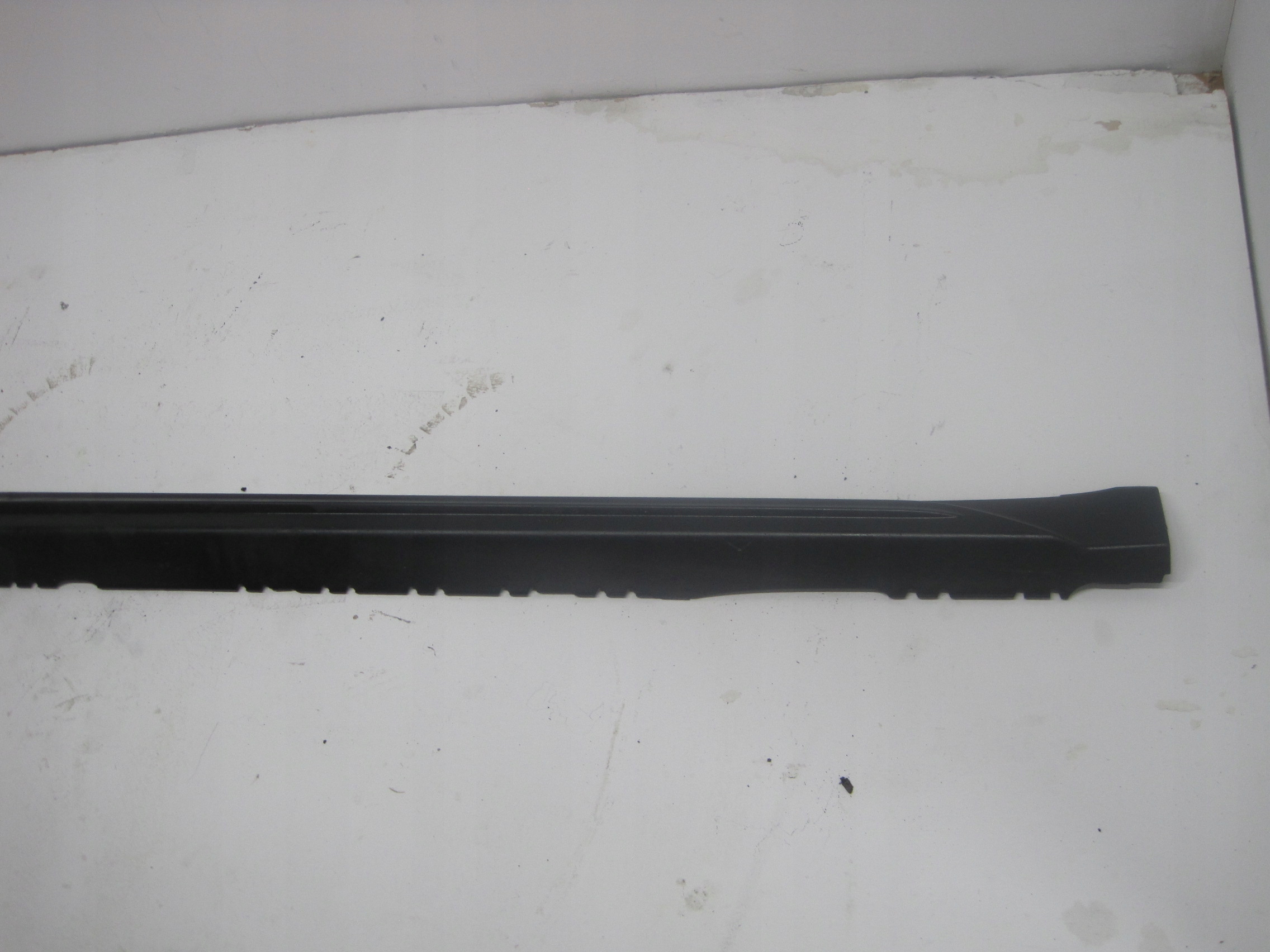 cap threshold AUDI 8W9 right 20R