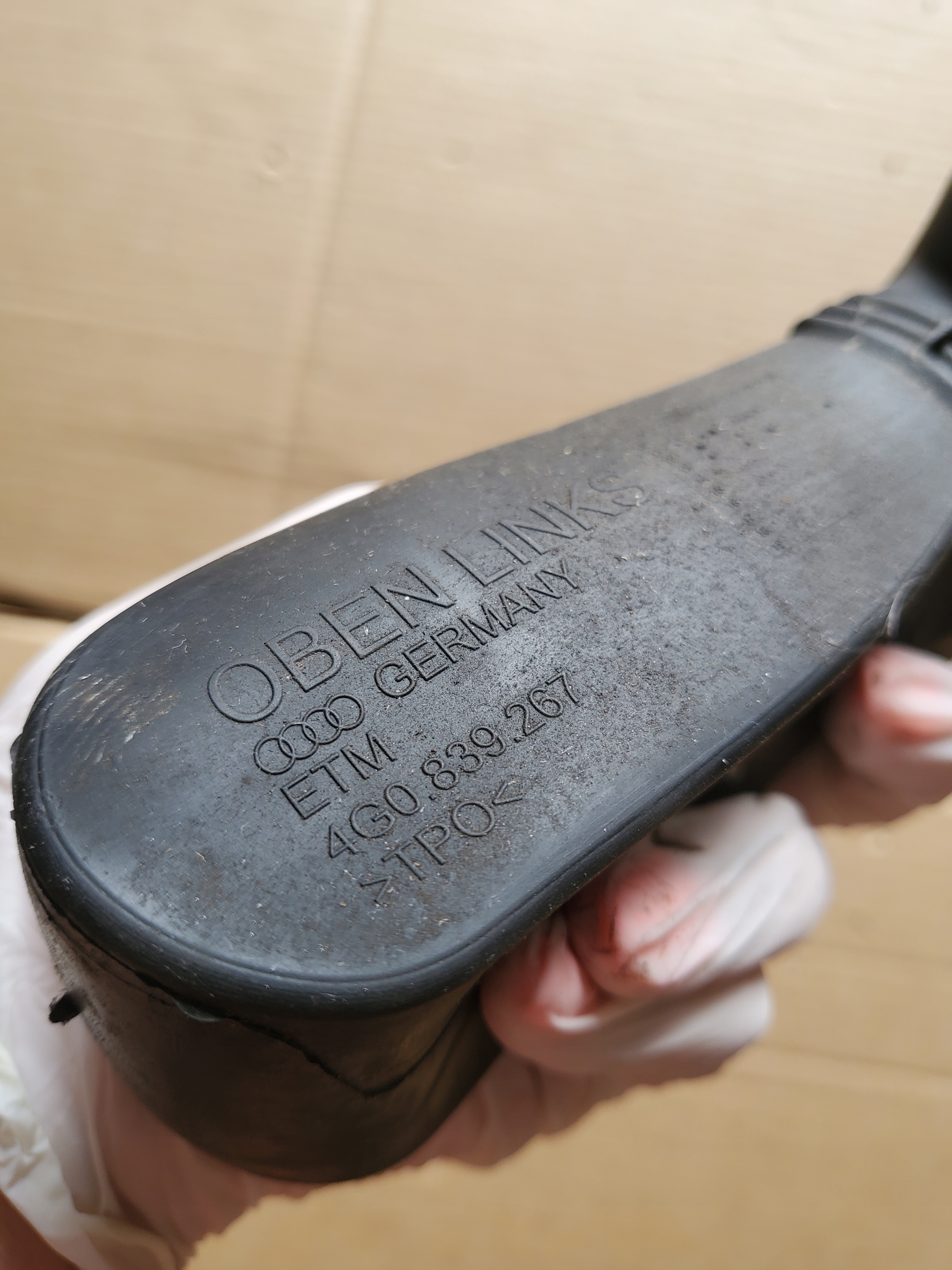 limiter door left rear part AUDI A6 C7 A7 4G0839267