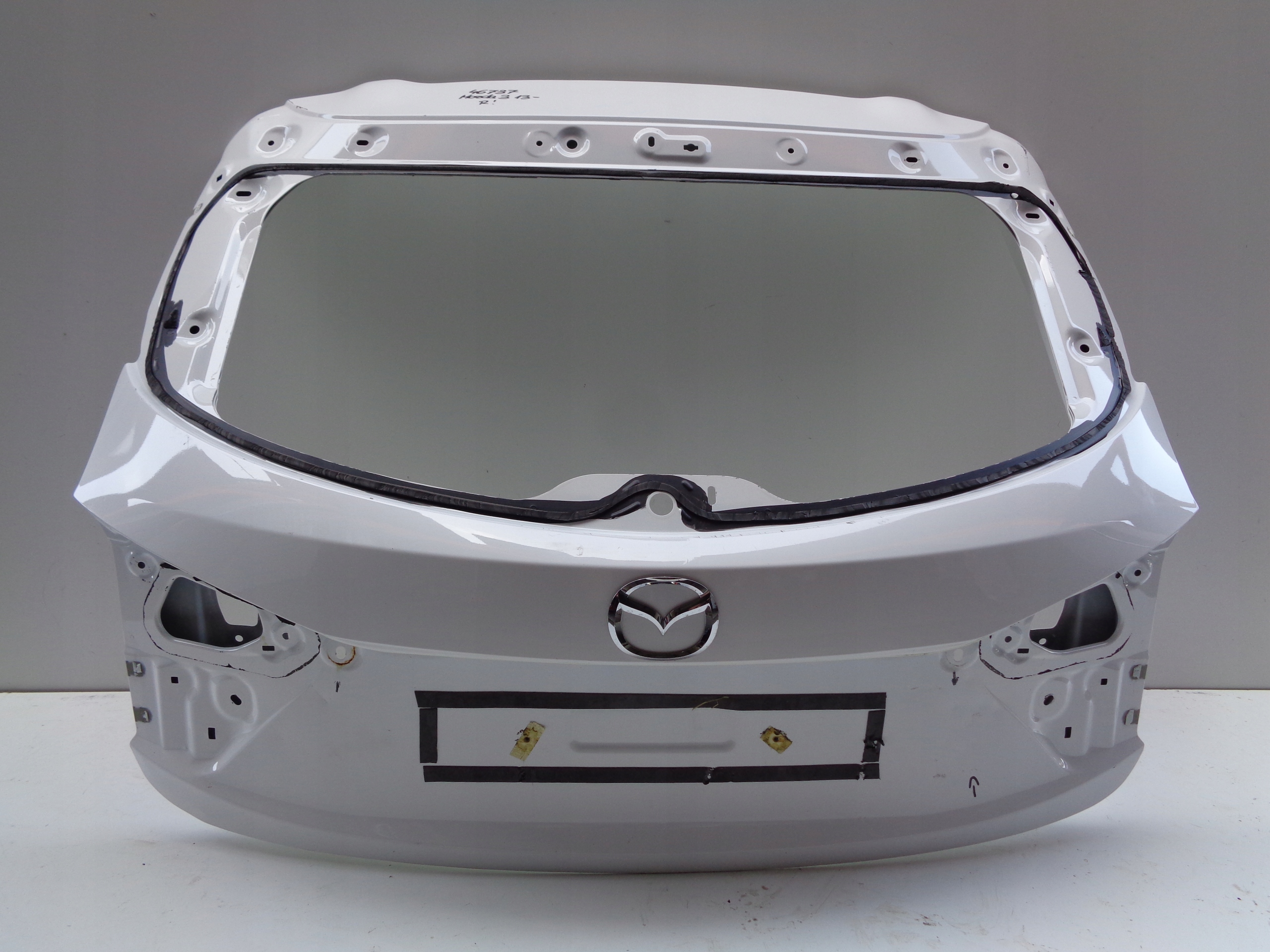 boot doors MAZDA 3 13- NR 46737