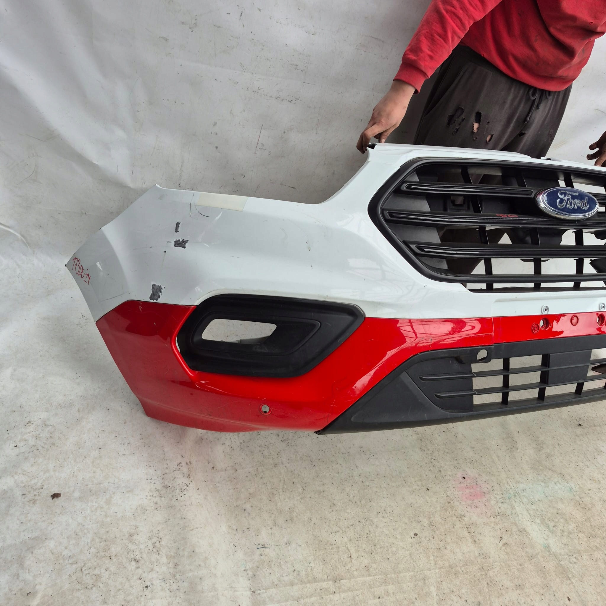 FORD TRANSIT CUSTOM and 1 MK1 LIFT 17-23 bumper front front PDC