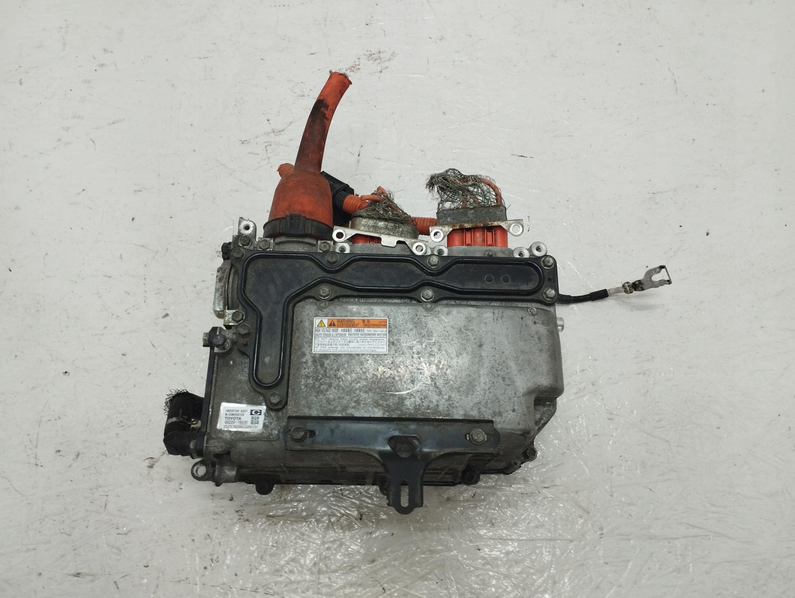 G9200-76030 - TOYOTA AURIS II HYBRID INVERTER