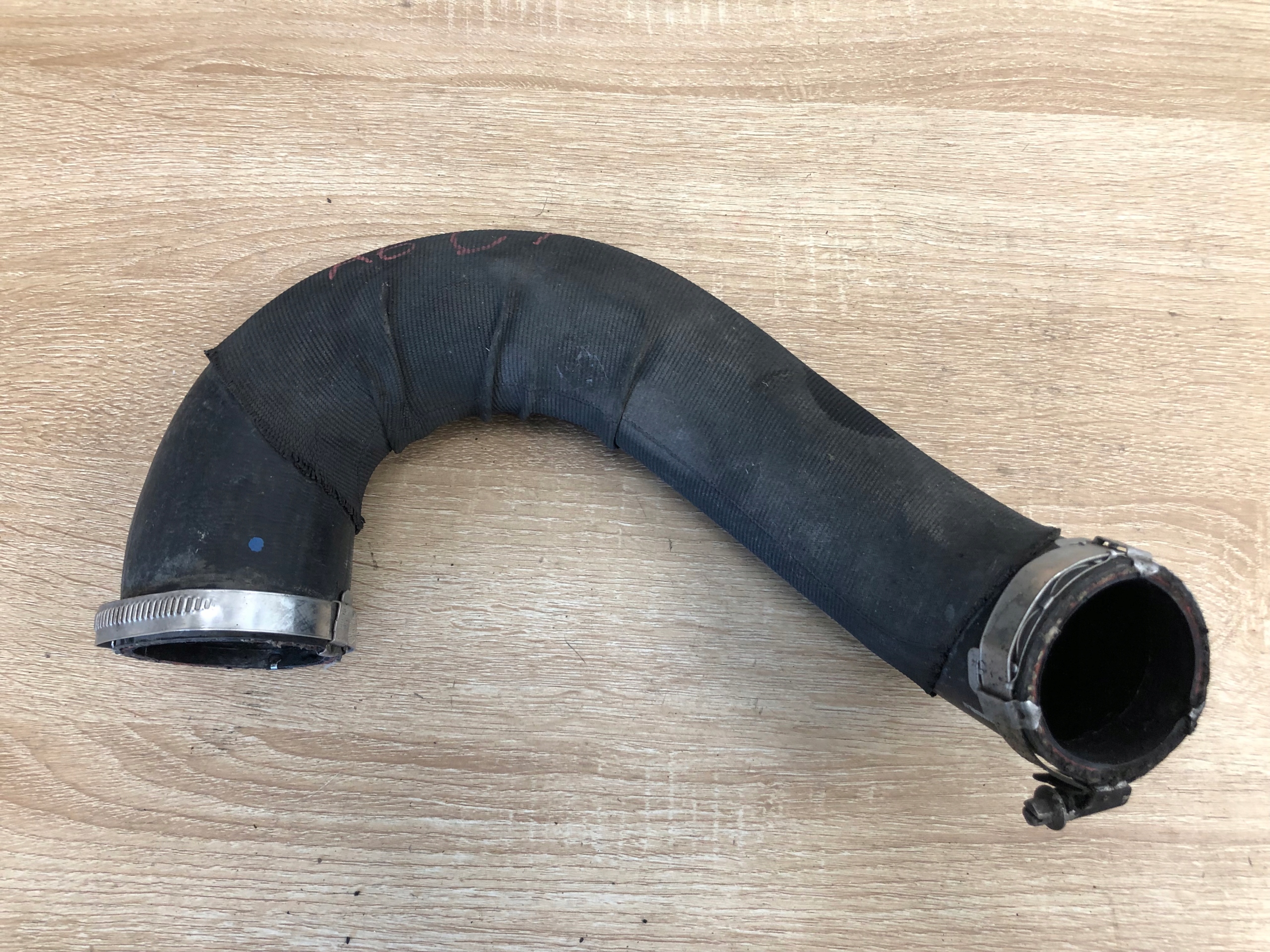 cső, csővezeték cső intercooler AUDI A6 C7 4G0145738AA