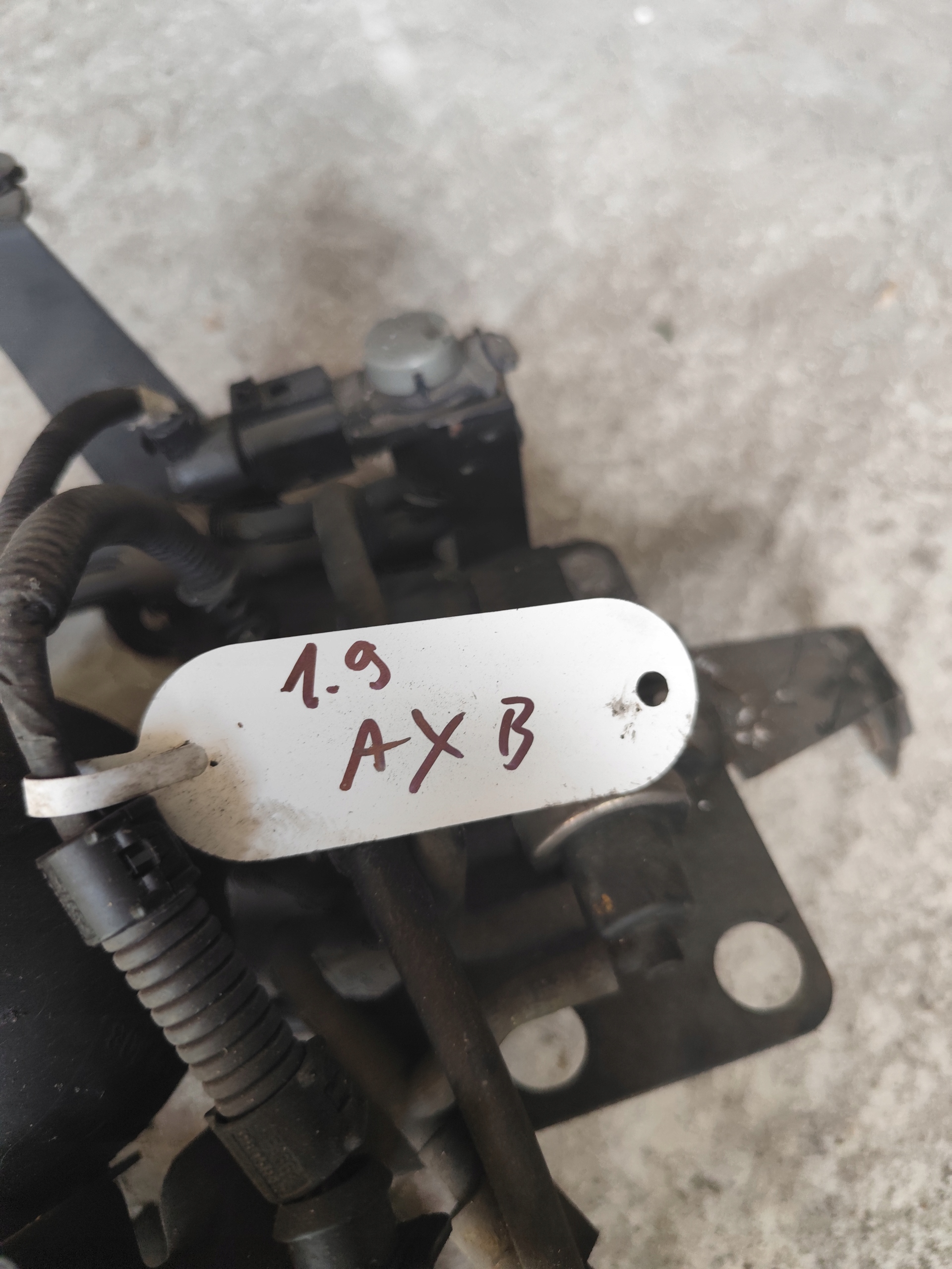 VW T5 Sensor GRUSZKA PODCISNIEN 1.9 TDI AXB