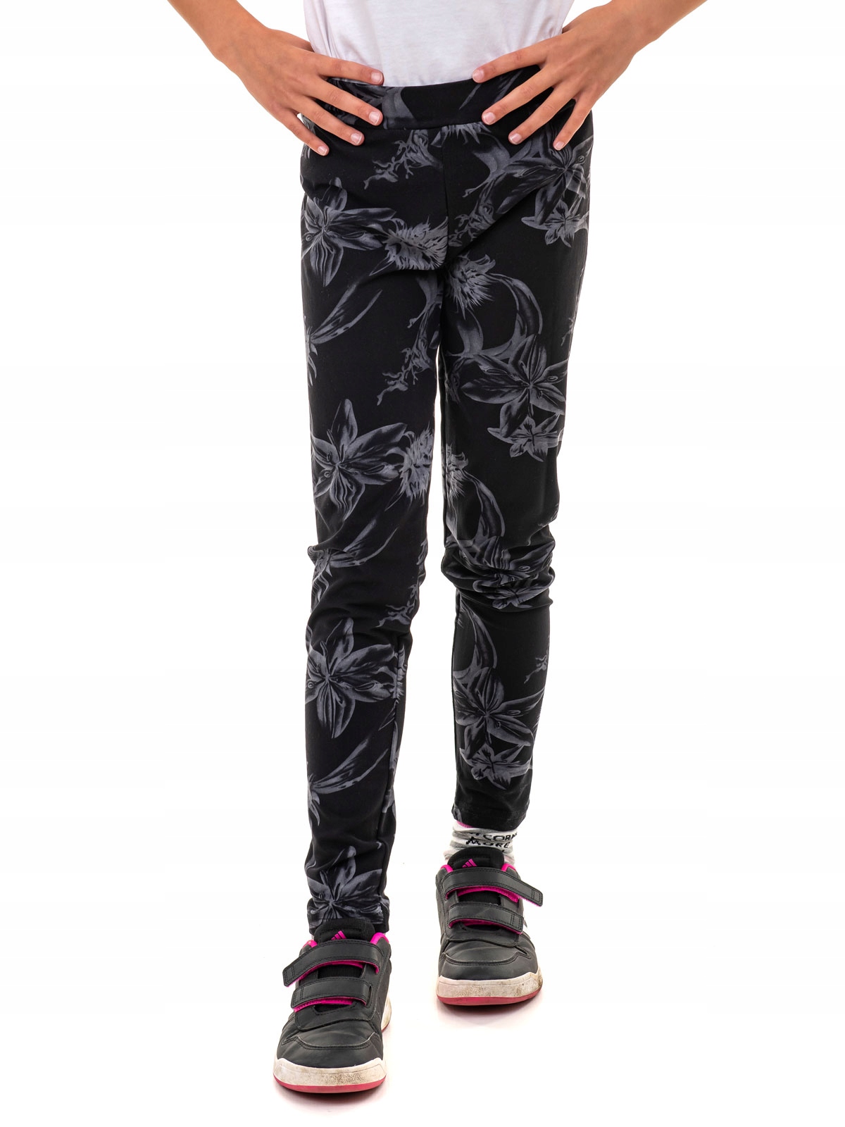 

Legginsy dziewczęce kwiaty Moraj czarny 110-116