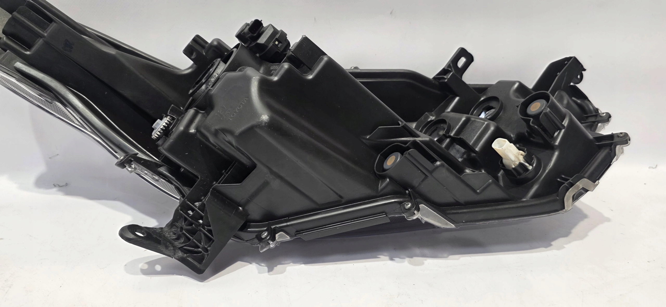 light left front lens TOYOTA YARIS IV 20- original EUKO-6