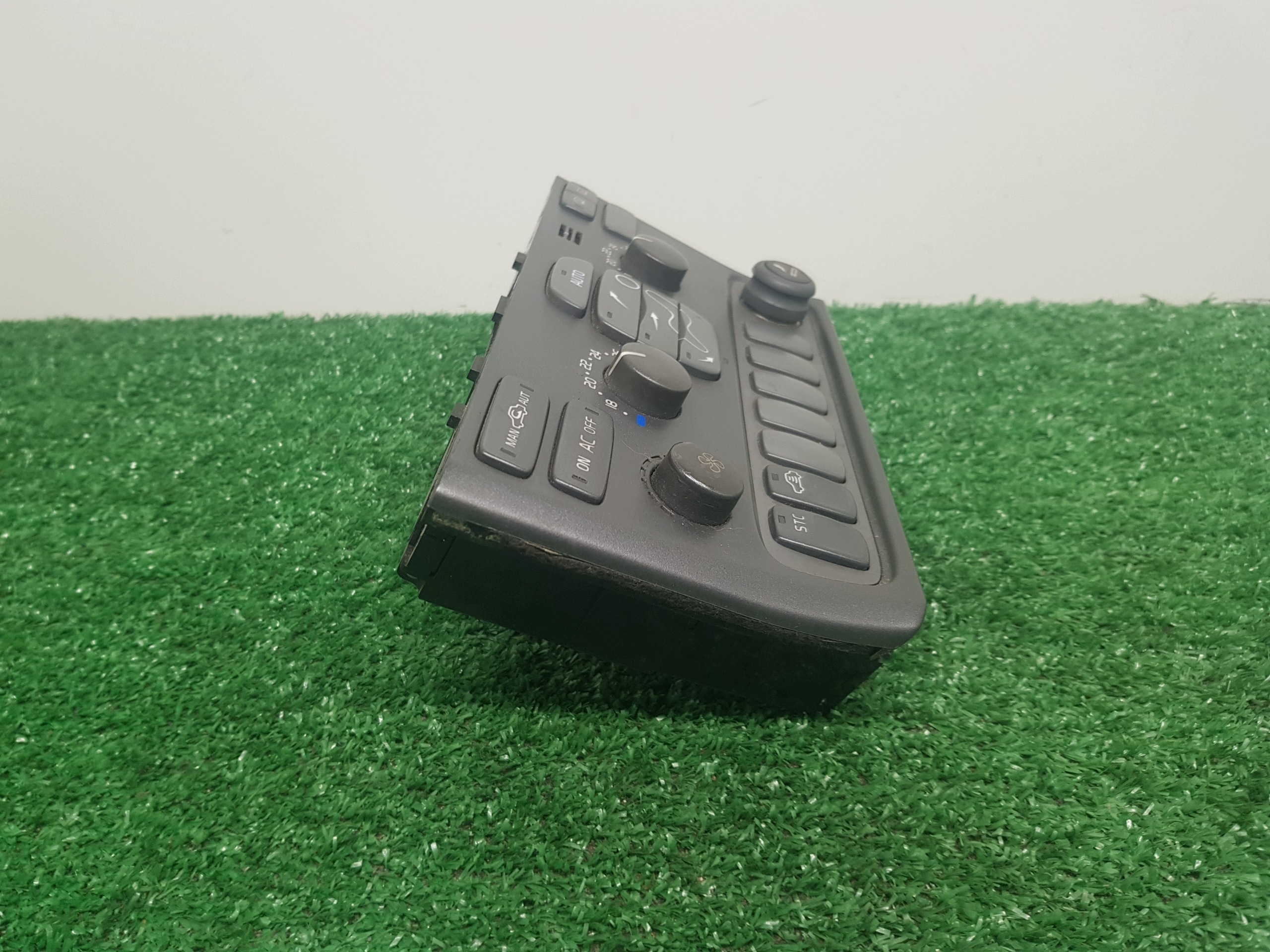 control panel air conditioning devices VOLVO S80