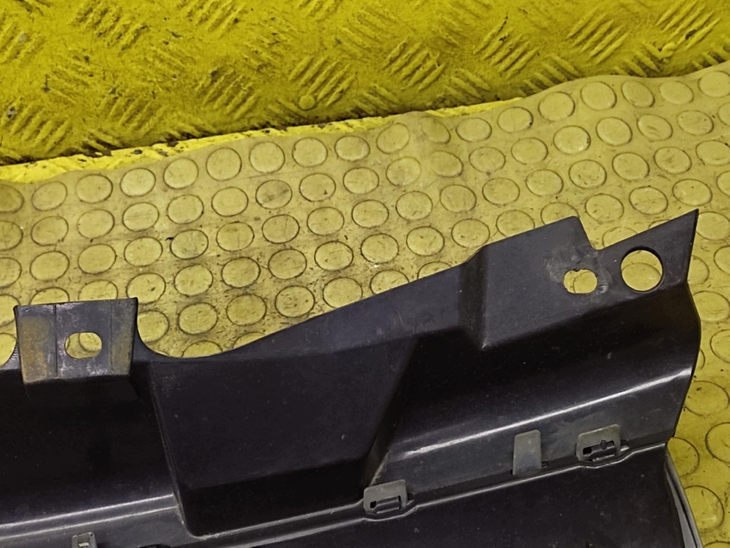 OPEL ZAFIRA B grille 13136136