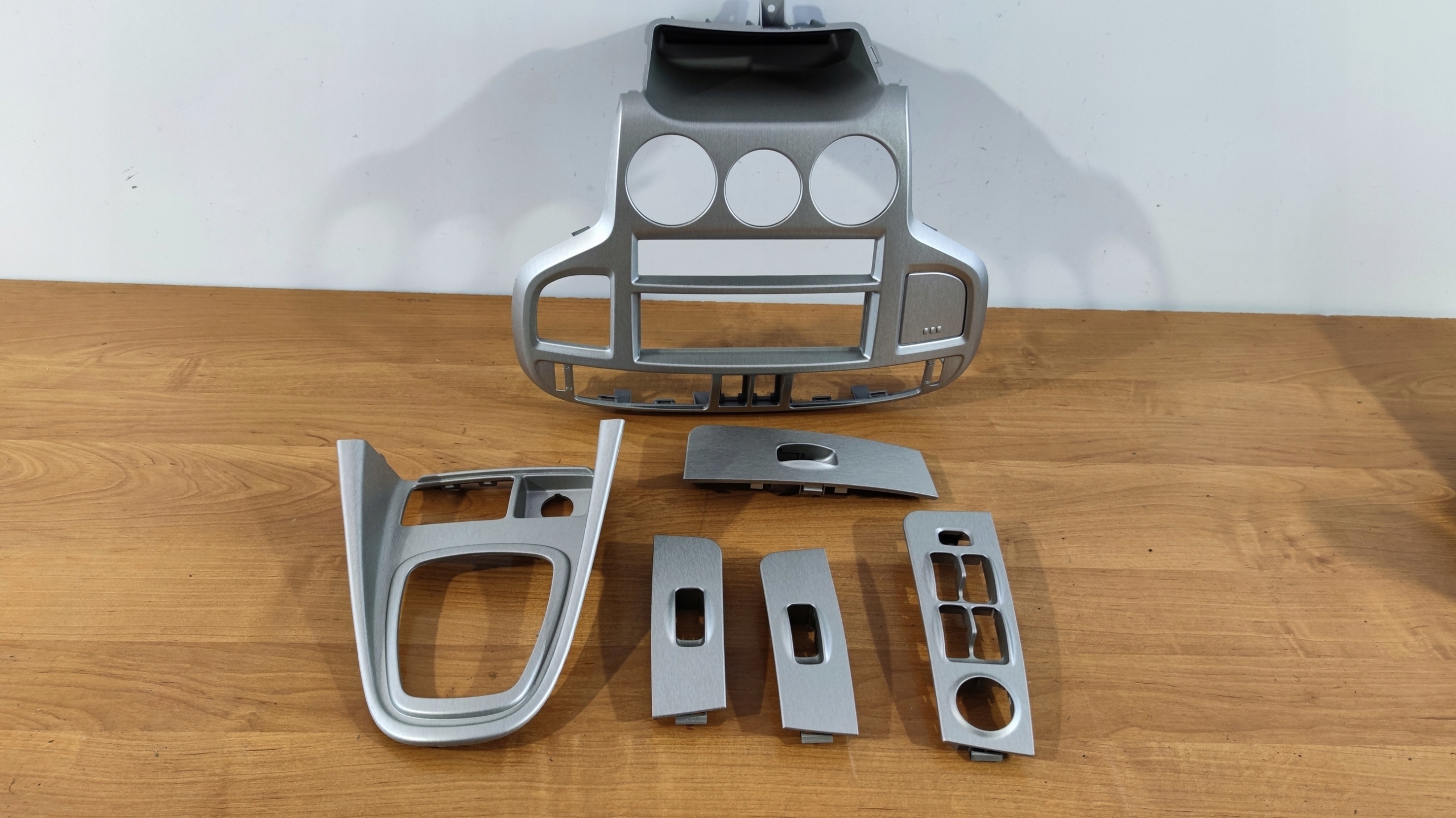 84651-17000 - HYUNDAI МАТРИЦЯ РАМКА РАДІО ПАНЕЛЬ ТУНЕЛЬ МОЛДИНГИ