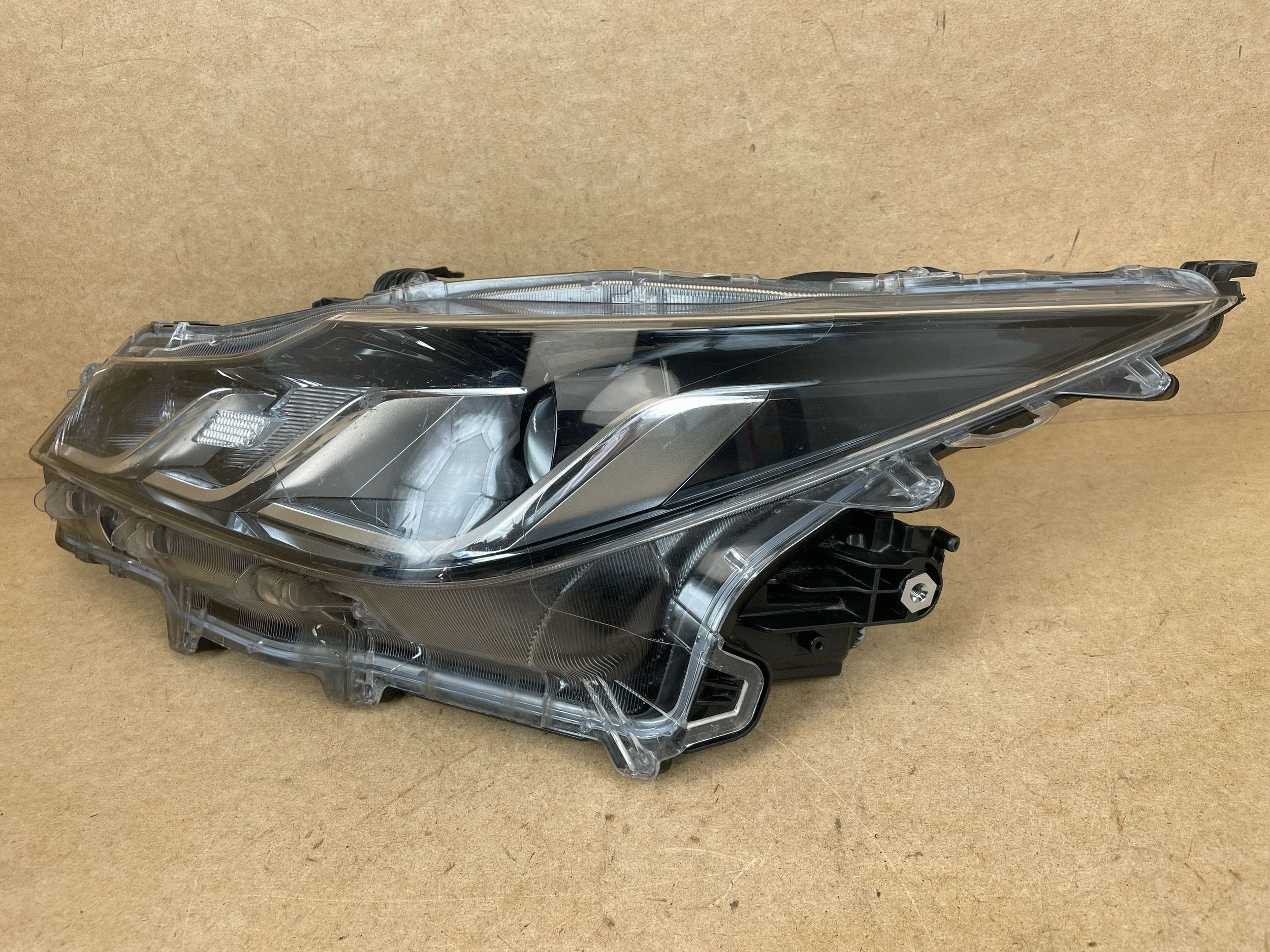 light front left left LED lens TOYOTA COROLLA XII E21 E210 2018-2023 81