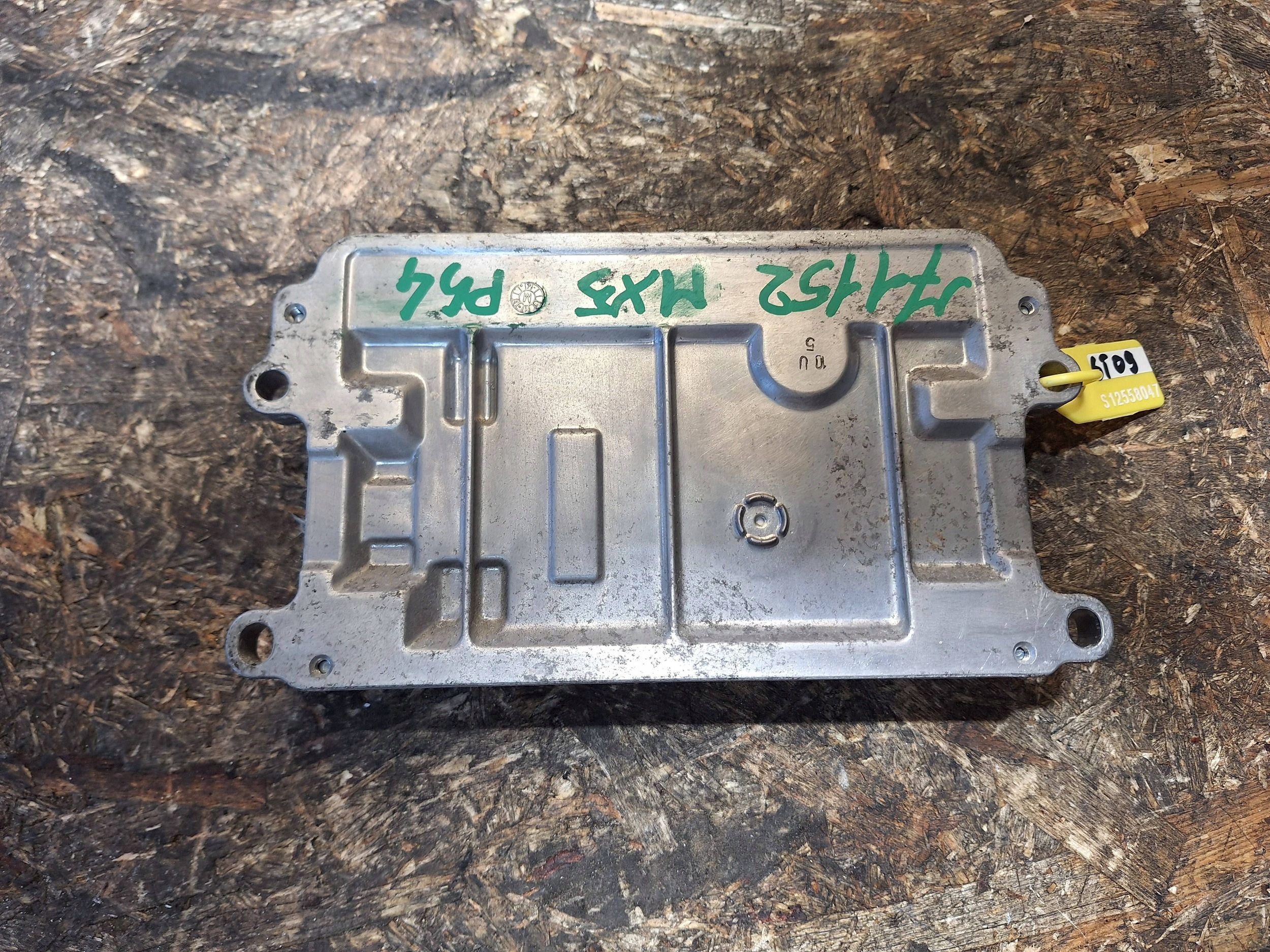 computer control unit of the engine P59D18881A MAZDA MX5 ND 15