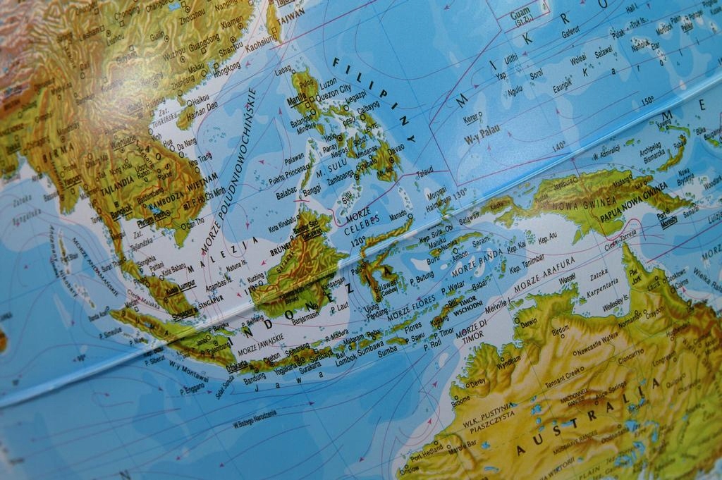 GLOBUS ELITE 26cm POLITYCZNY FIZYCZNY PODŚWIETLANY Bohater brak