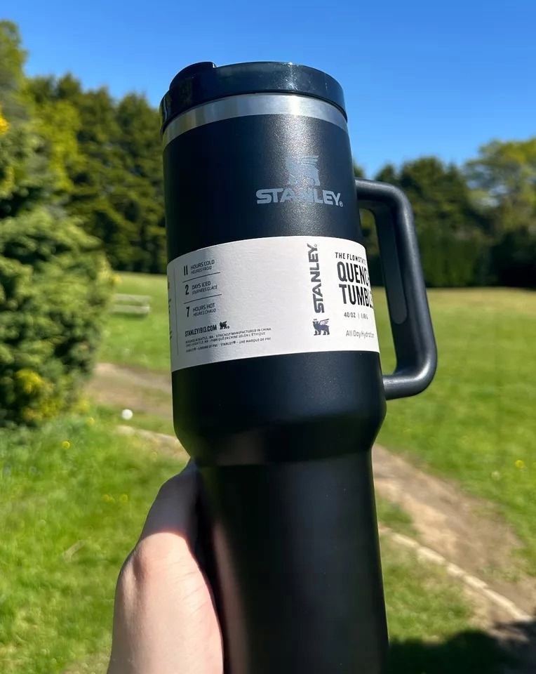 KUBEK TERMICZNY ICEFLOW NA WODĘ KAWY 40OZ NIERDZEWNA Z UCHWYTEM I SŁOMKĄ Kolor czarny