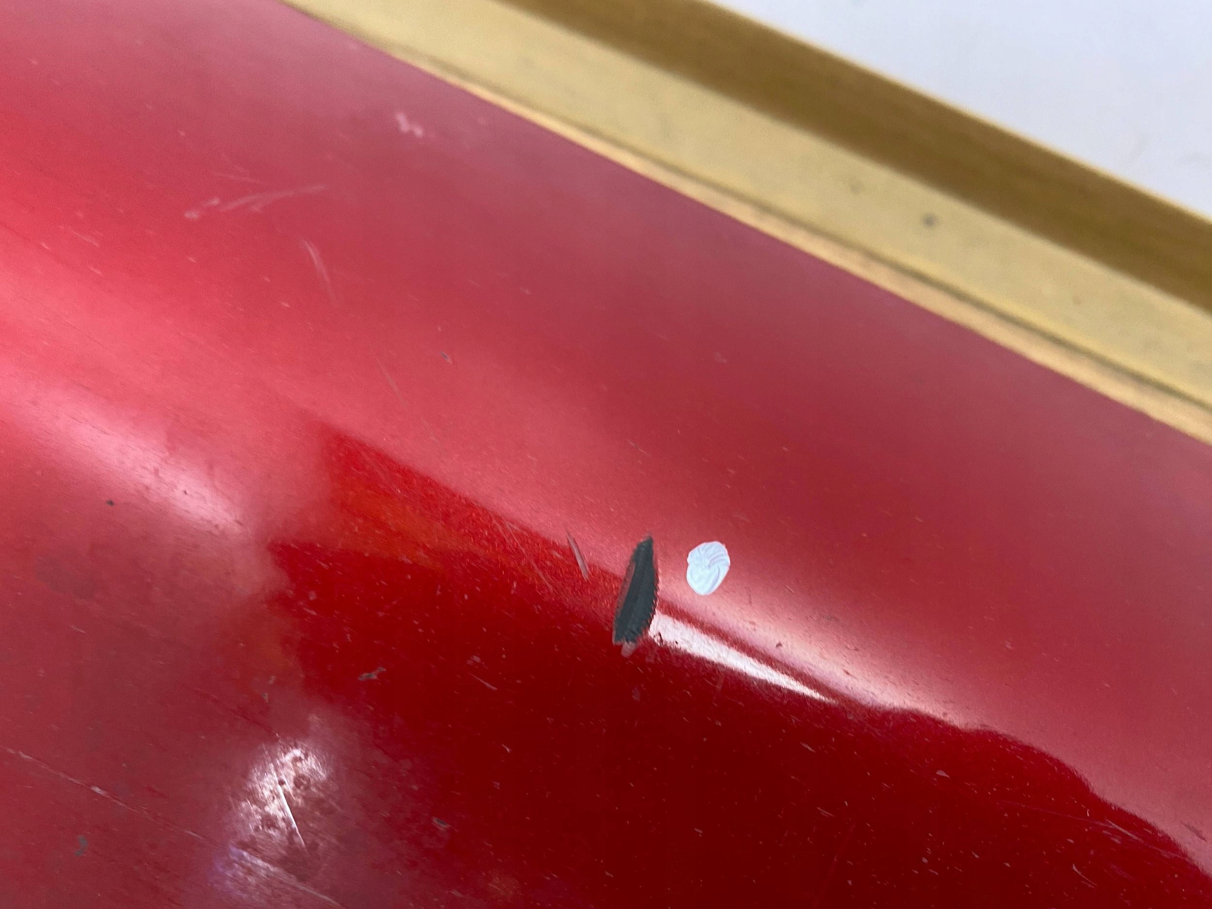cap threshold right Dodge Charger 2015+