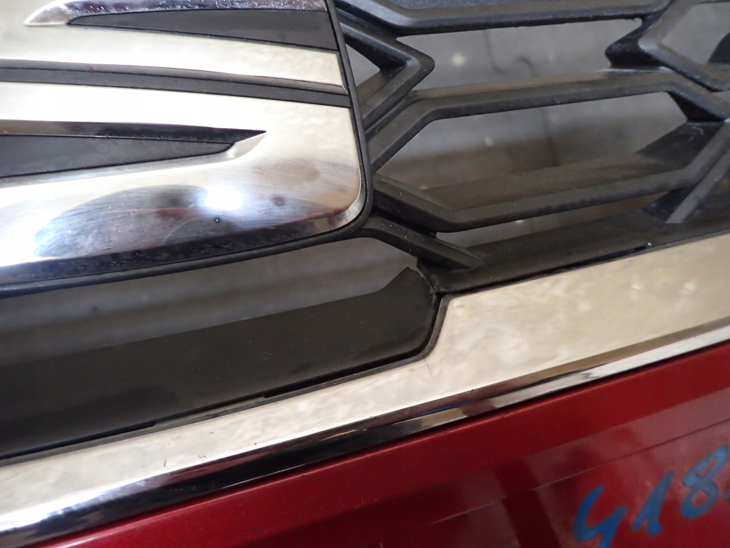 STOSSSTANGE VORNE SEAT IBIZA 6F FR