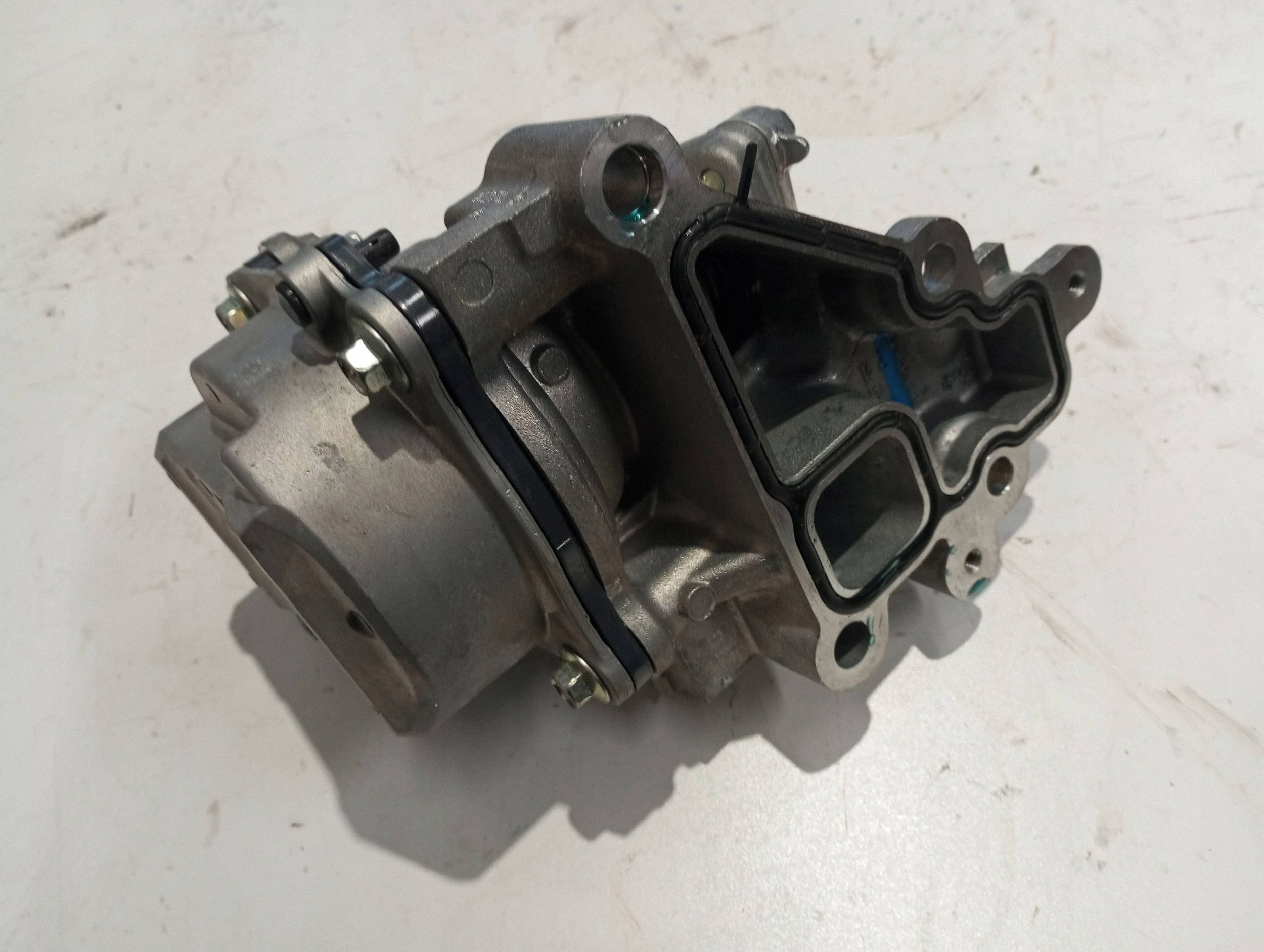 vodní čerpadlo RENAULT CAPTUR II 110613903R