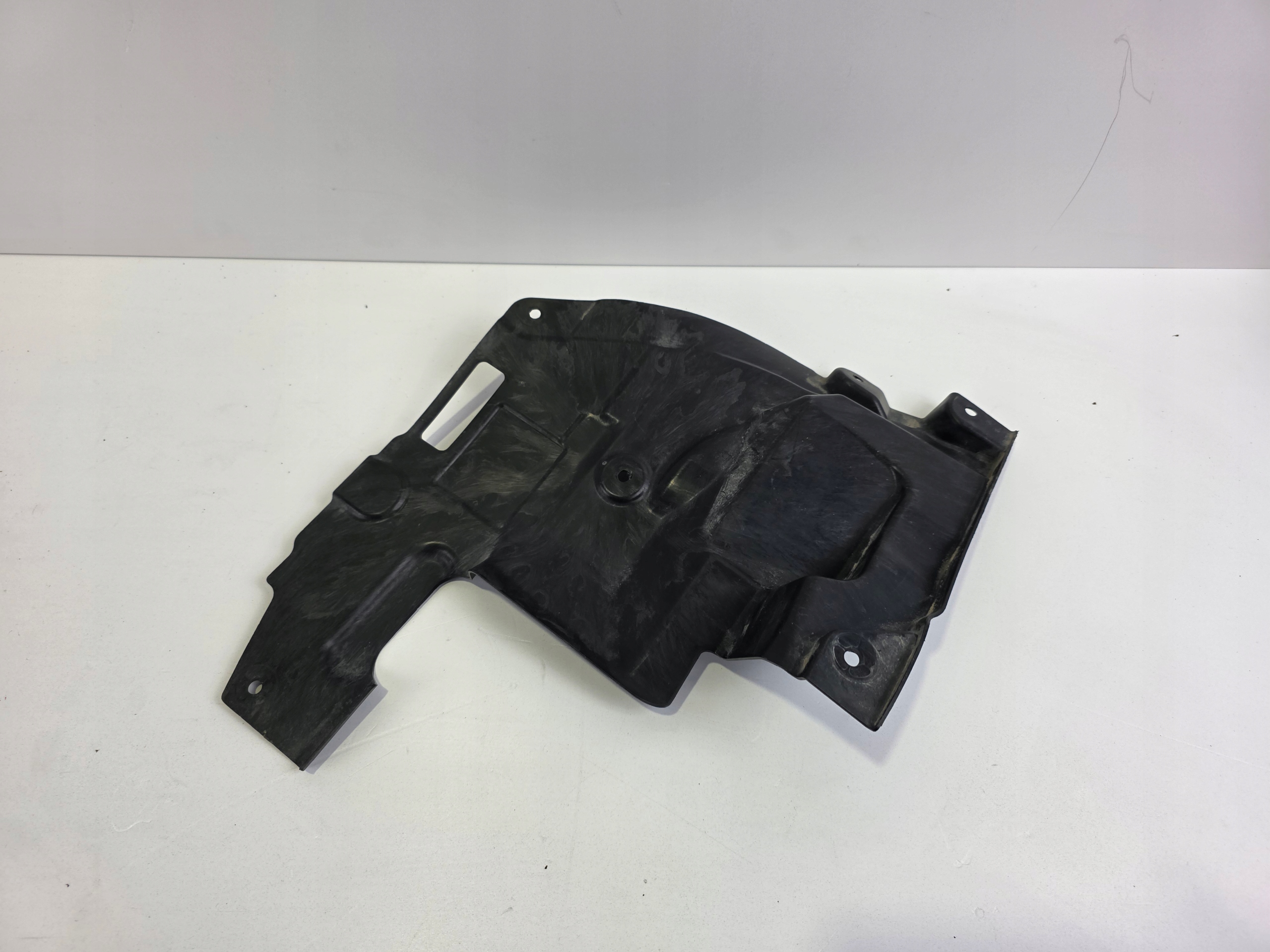 Blende Abdeckung Unterfahrschutz rechts BMW IX I20 7932070
