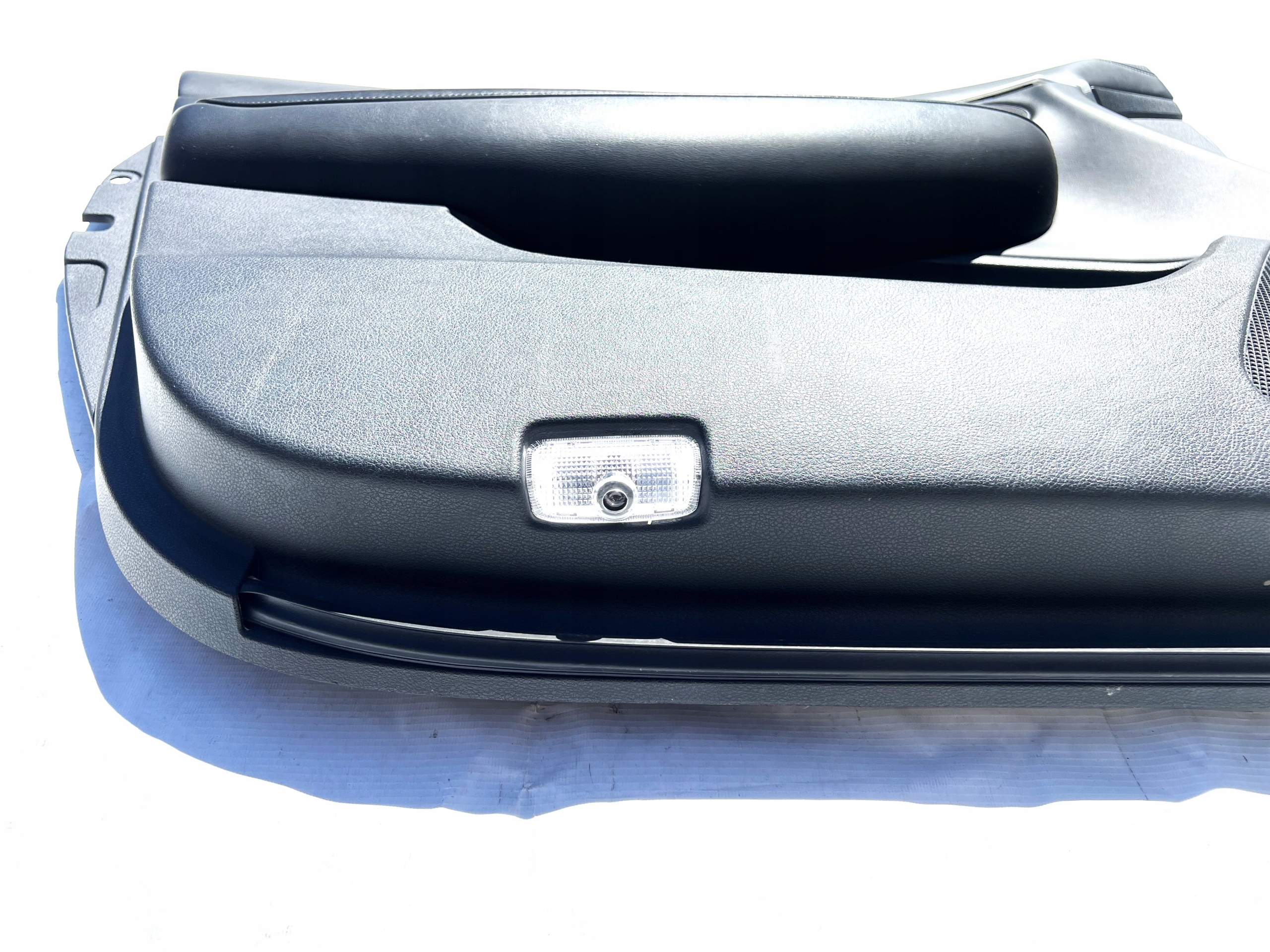 complete side door left front front INFINITI QX50 2018+ OE