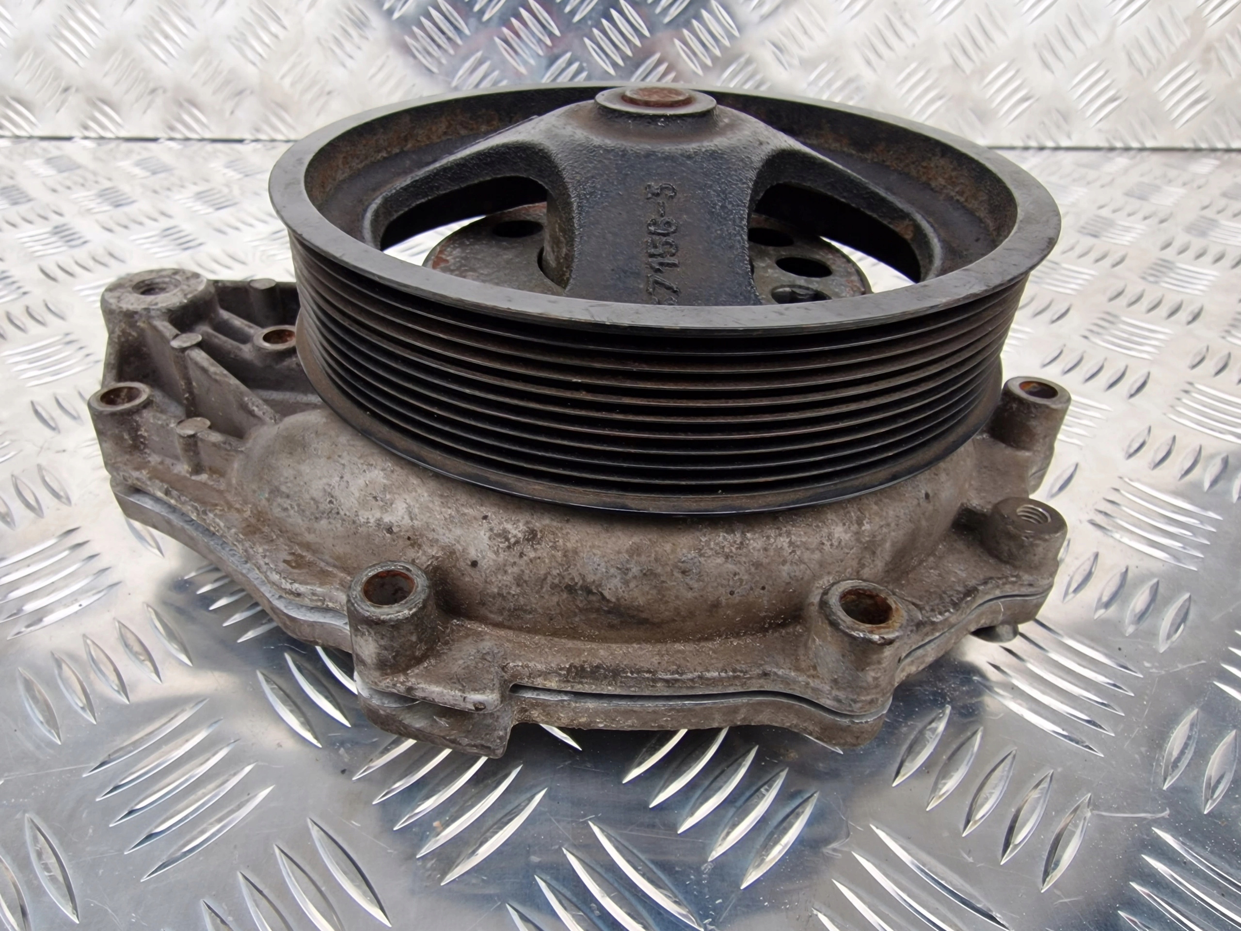 ВОДЯНОЙ НАСОС SCANIA R XPI EURO 5