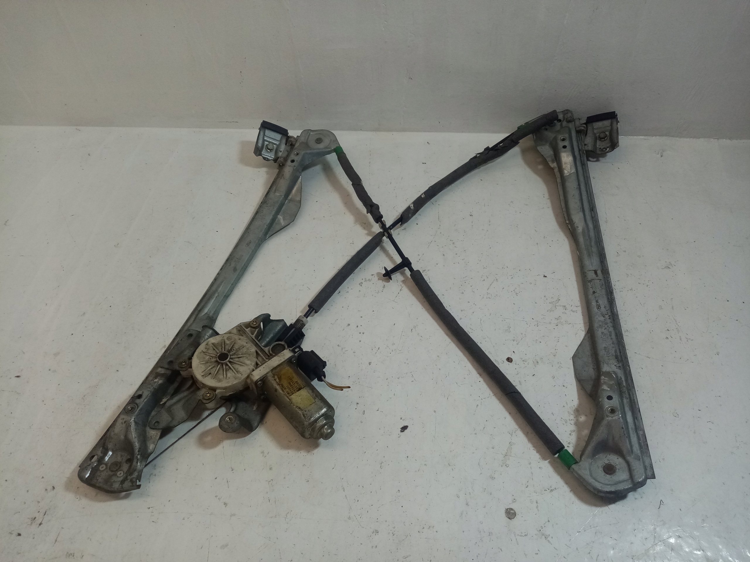 ELE mechanism windows right front FORD FOCUS MK1 XS4123200