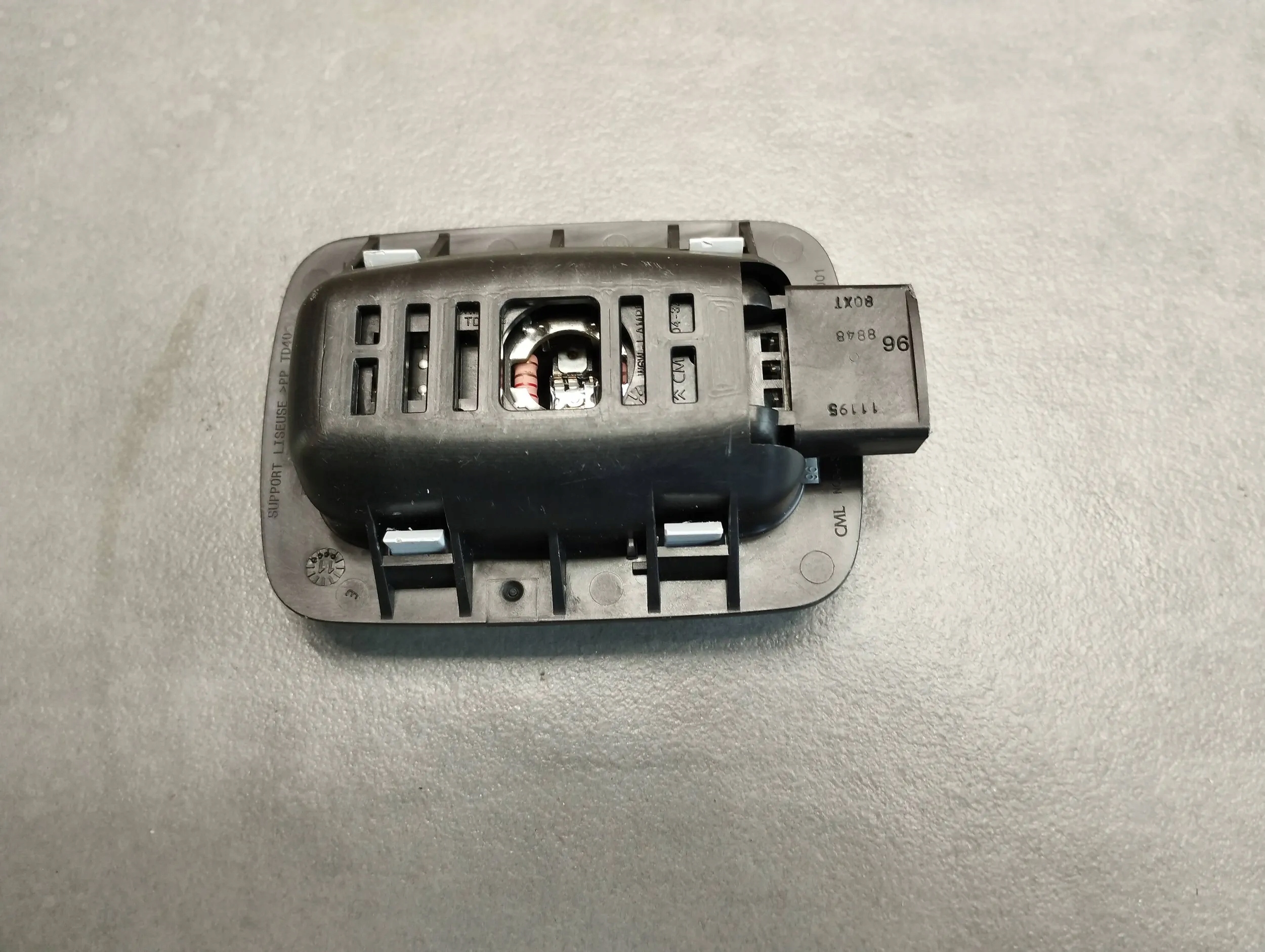Peugeot 508 FANALE CIELO INTERNO 9688503080