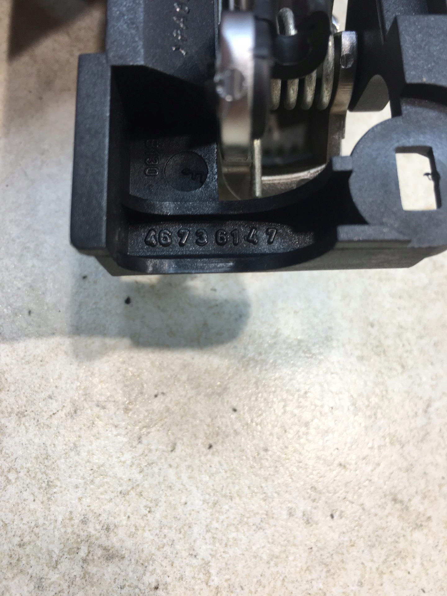 handle inner front KOMPLET ALFA 147 46736145