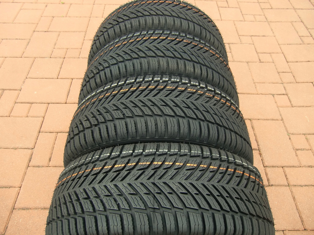 4 OPONY WIELOSEZONOWE 205/55R16 BIEŻNIKOWANE ciche Szerokość opony 205 mm