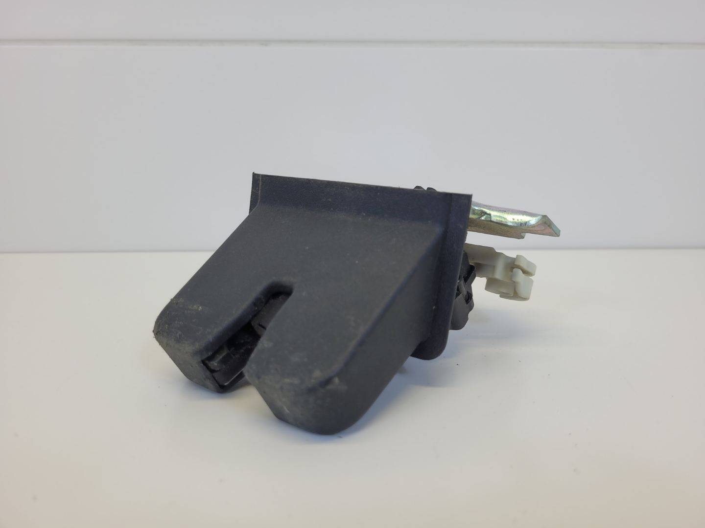 lock bonnet boot Volkswagen T-Roc 2019 2GA.827.505A