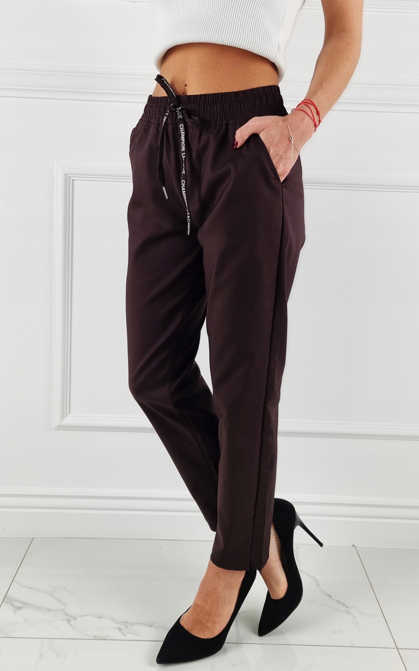 ELEGANCKIE DAMSKIE SPODNIE GUMKA 7/8 Plus-Size Model Cygaretka