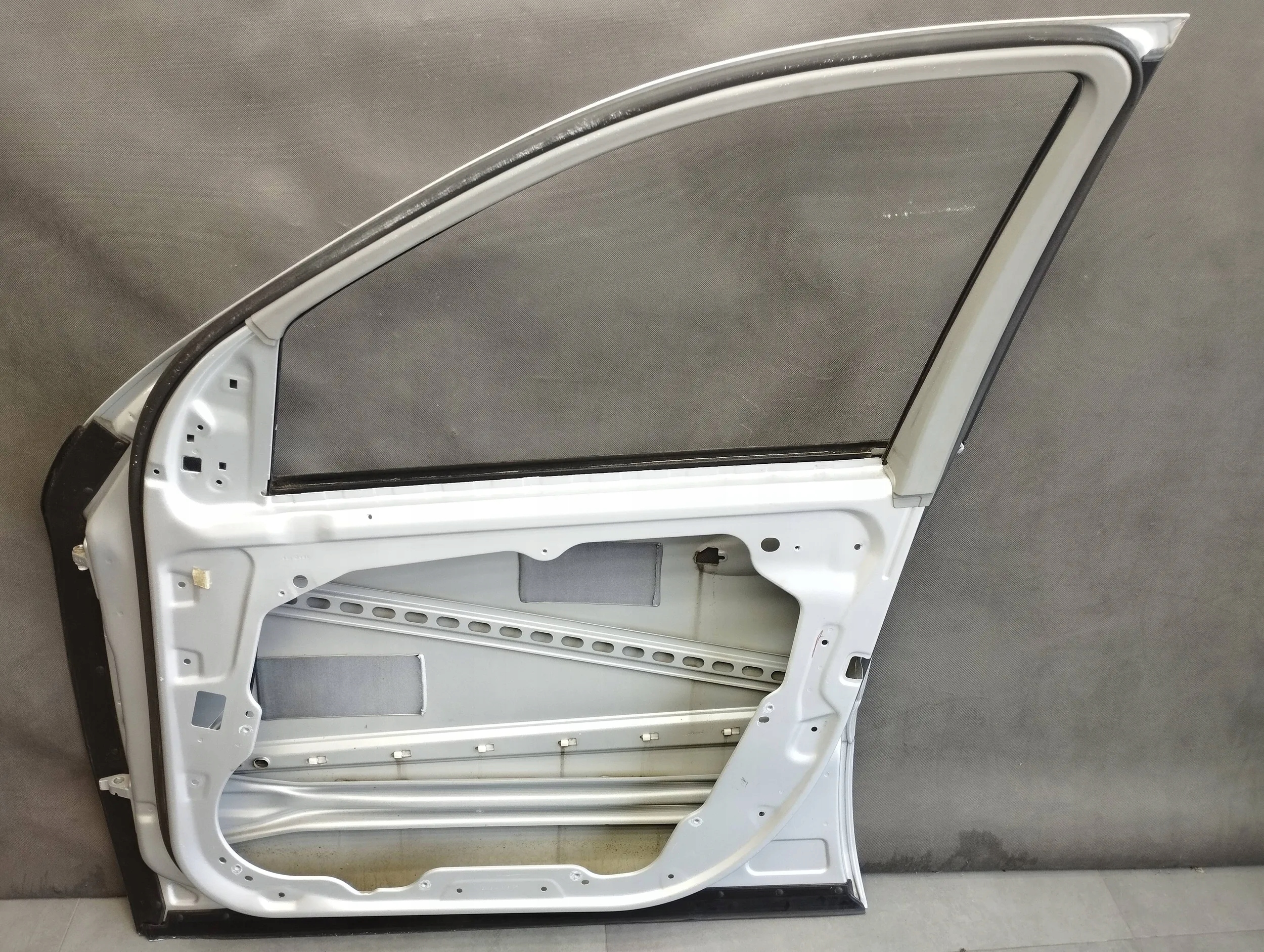 Mercedes ML W164 door right front 775