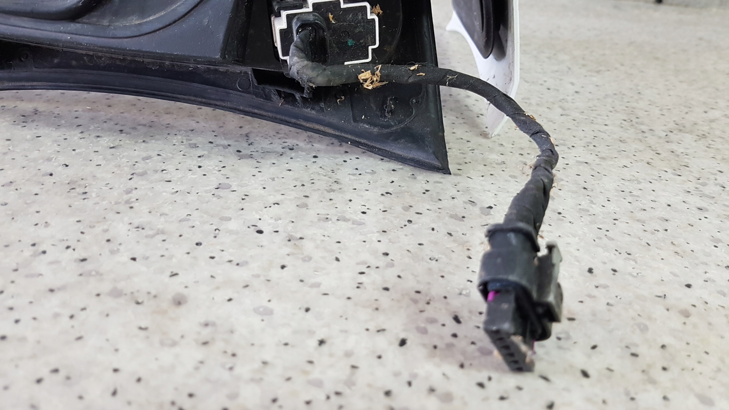 OPEL MOKKA E 2020 - 9833719580 Adapter, Stecker LADOWARKI 3059