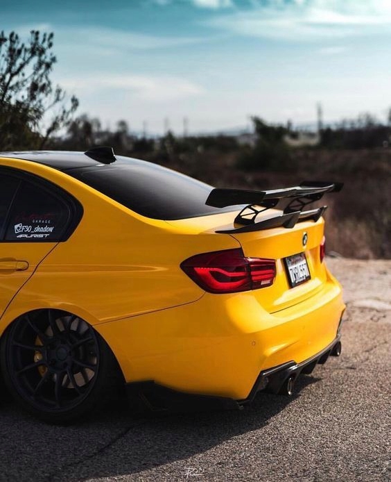 FOLIA POŁYSK ŻÓŁTY 50cm x 152 cm SAMOCHODOWA OKLEINA ŻÓŁTA SAMOPRZYLEPNA Producent New Vision