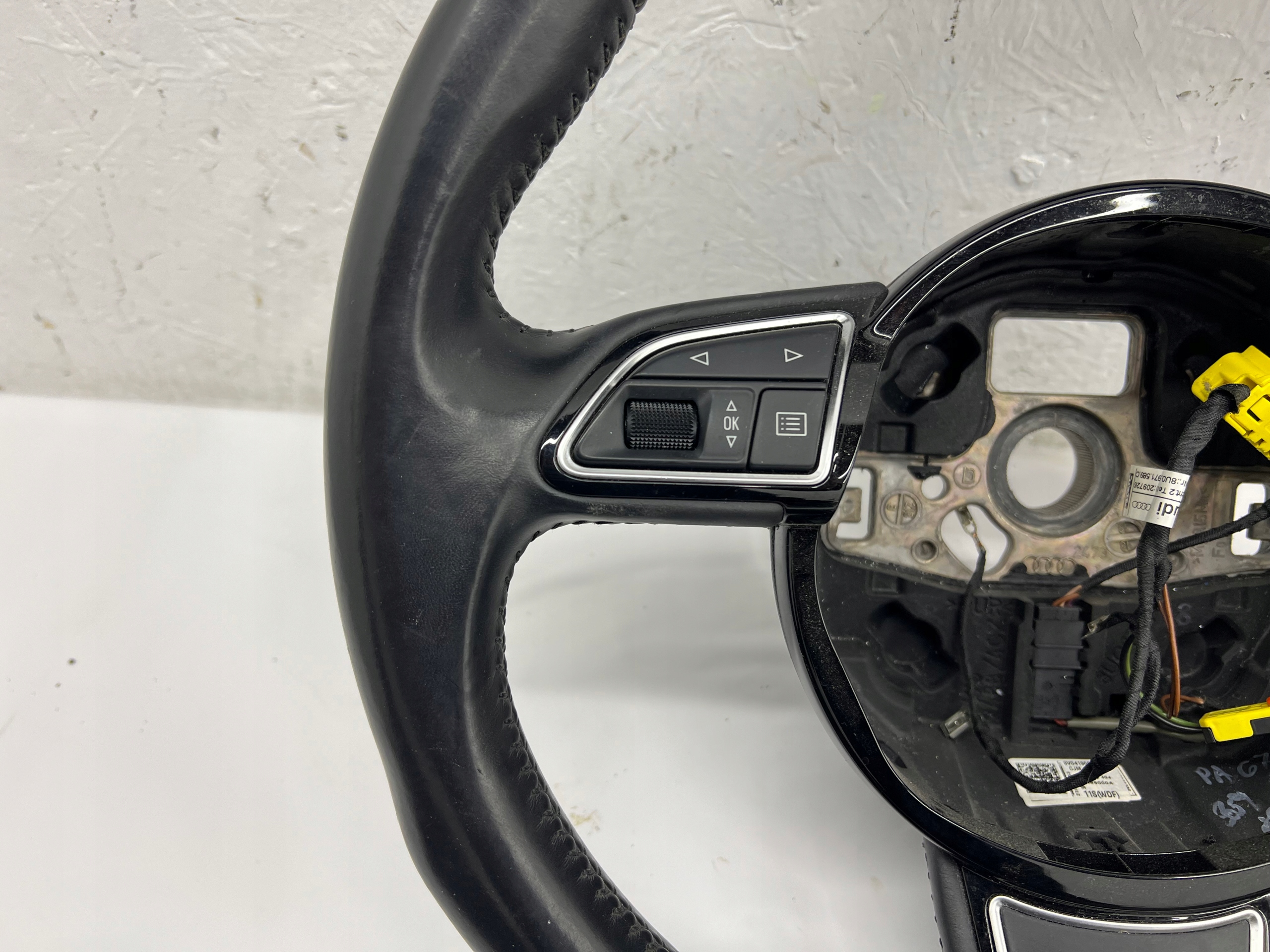 lenkrad Leder SKORZANA MULTI MULTIFUNKCJA AUDI A3 8V 8V0419091A LADNA