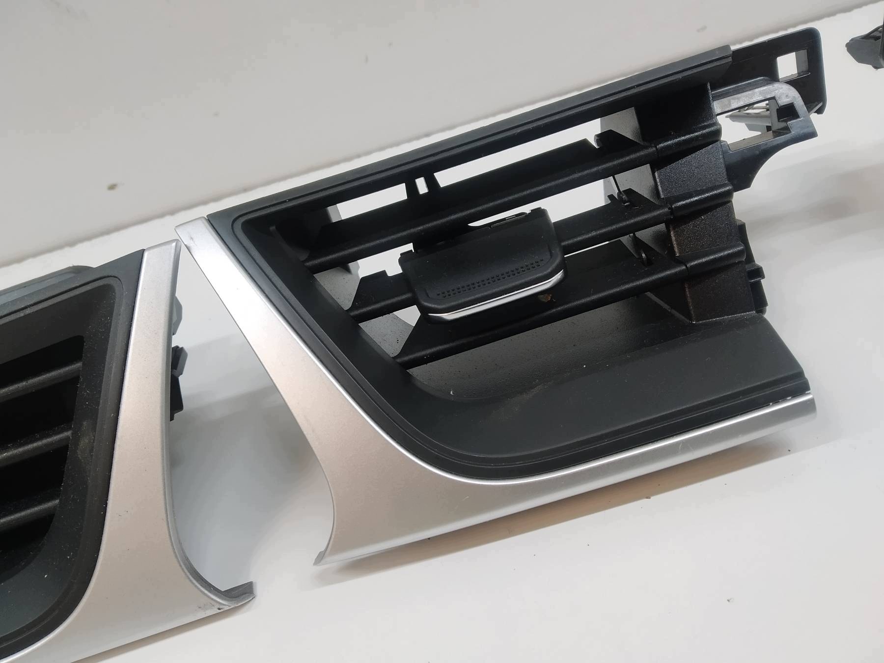 KRATKI air conditioning devices left right central DEKOR KPL Renault Captur II (2019-)