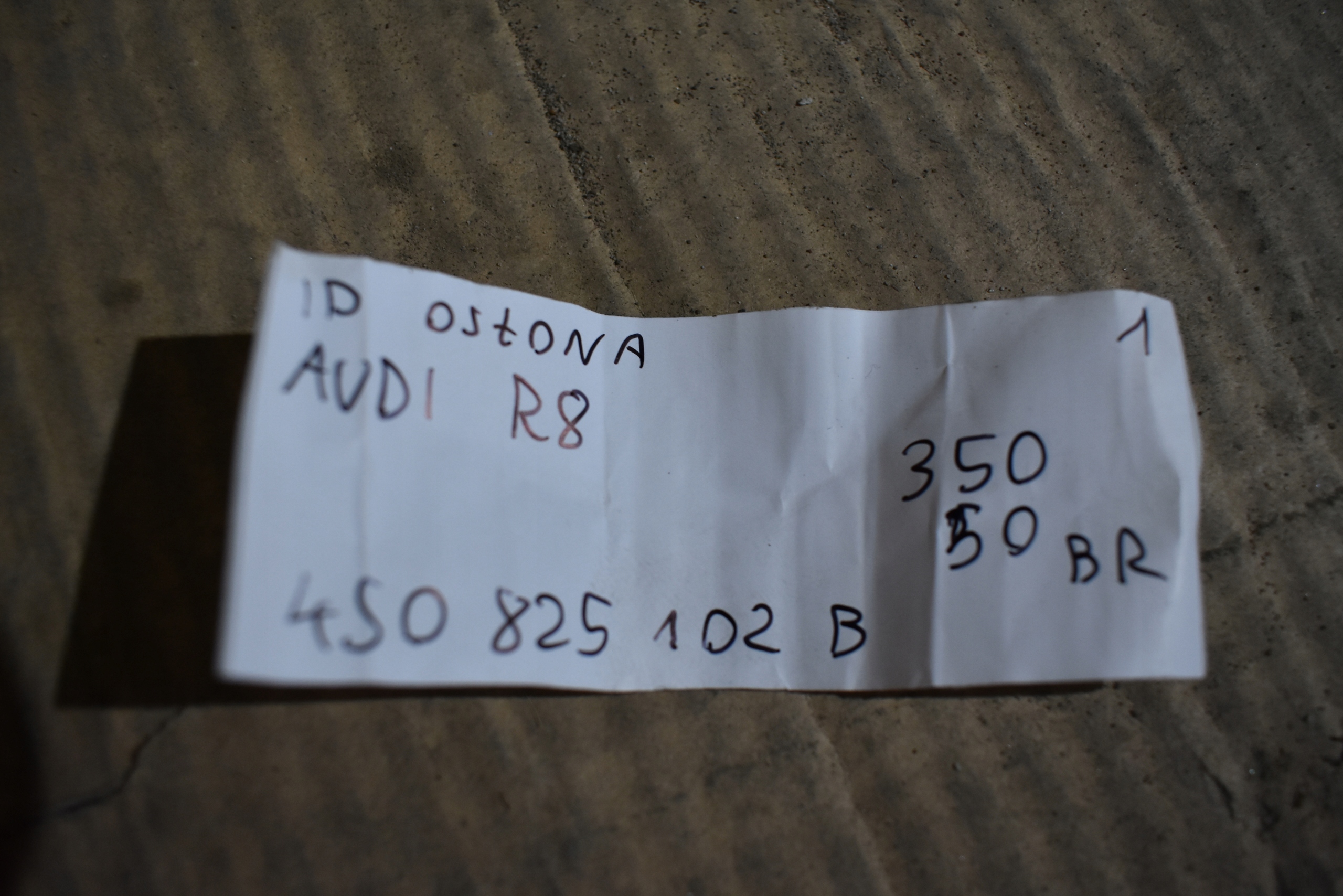 IDEALNA kryt AUDI R8 1