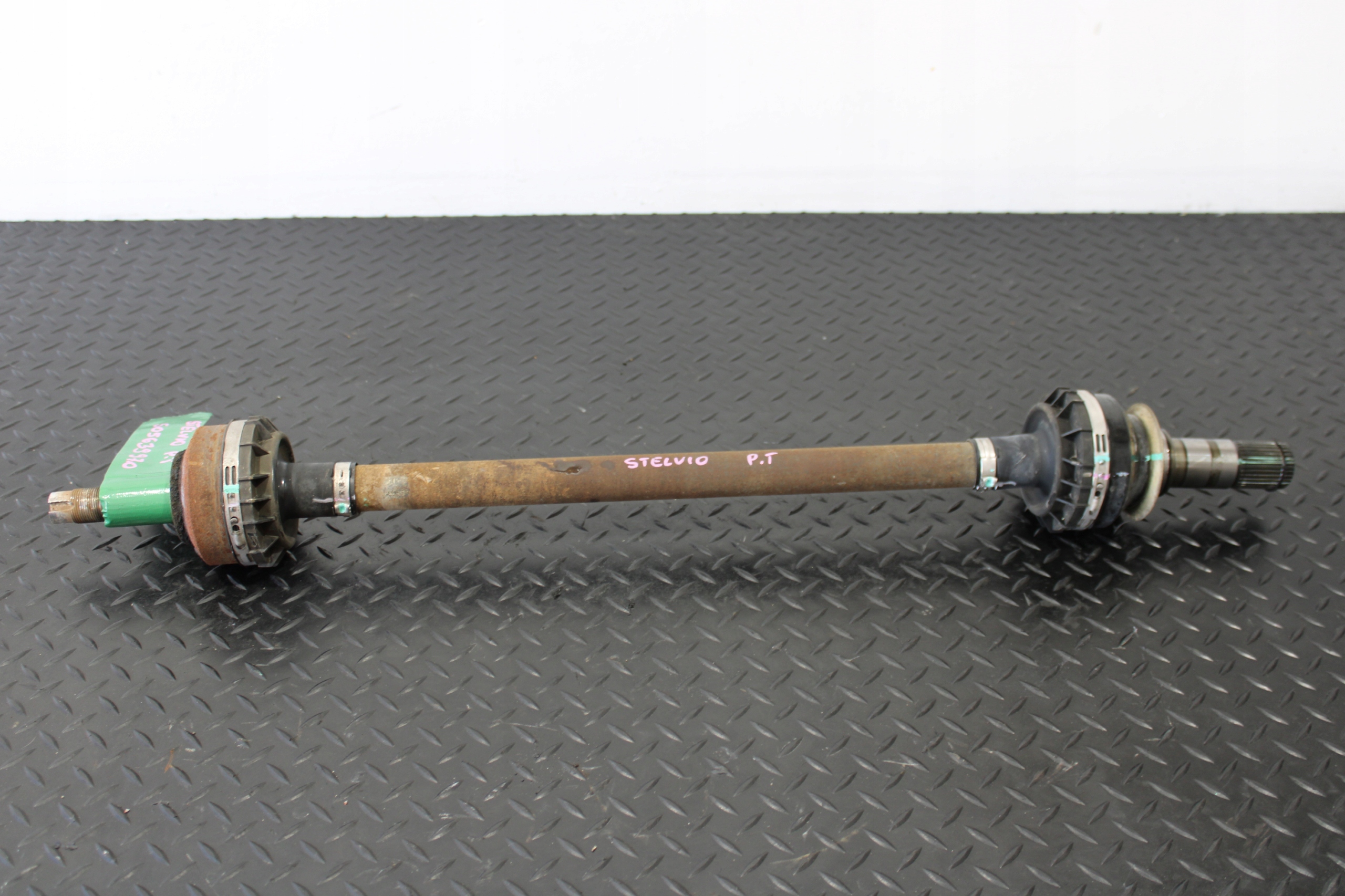 semi-axis semi-axis right rear part ALFA ROMEO STELVIO 505639970