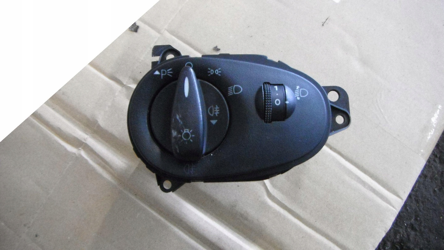 FORD FOCUS MK1 PRZEŁĄCZNIK ŚWIATEŁ 98AG-13A024-CH