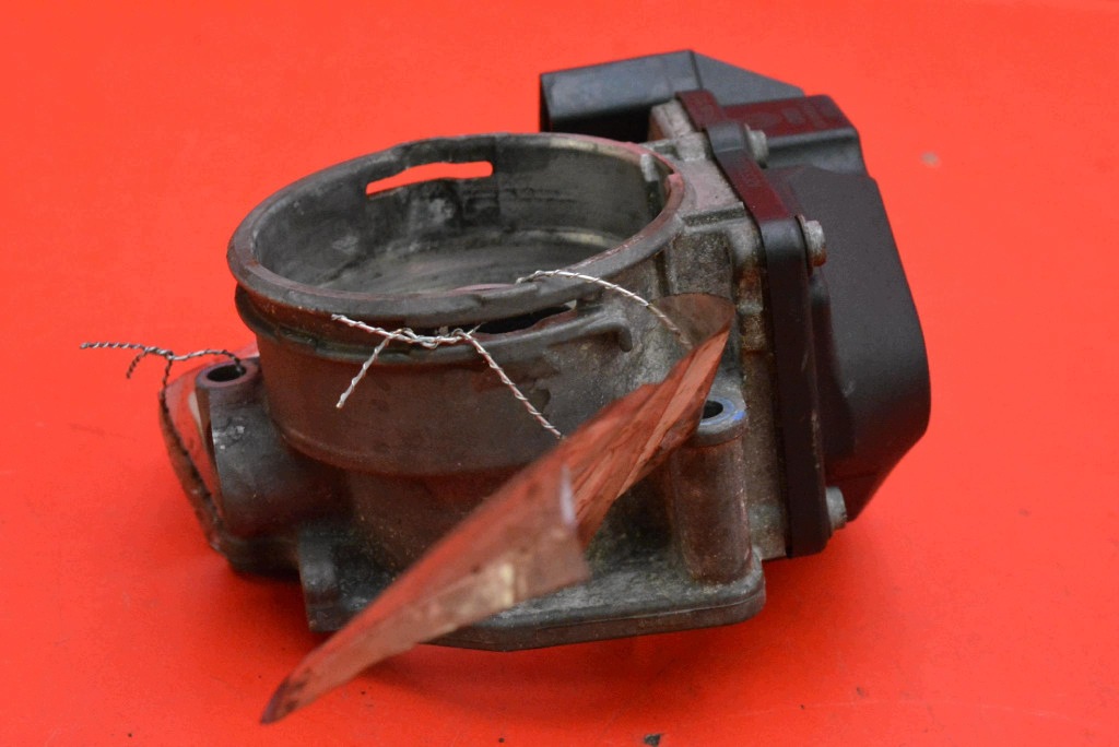 Valvola a farfalla 03G128063A VW TOURAN 1 e 1.9 TDI 105 KM 03-06