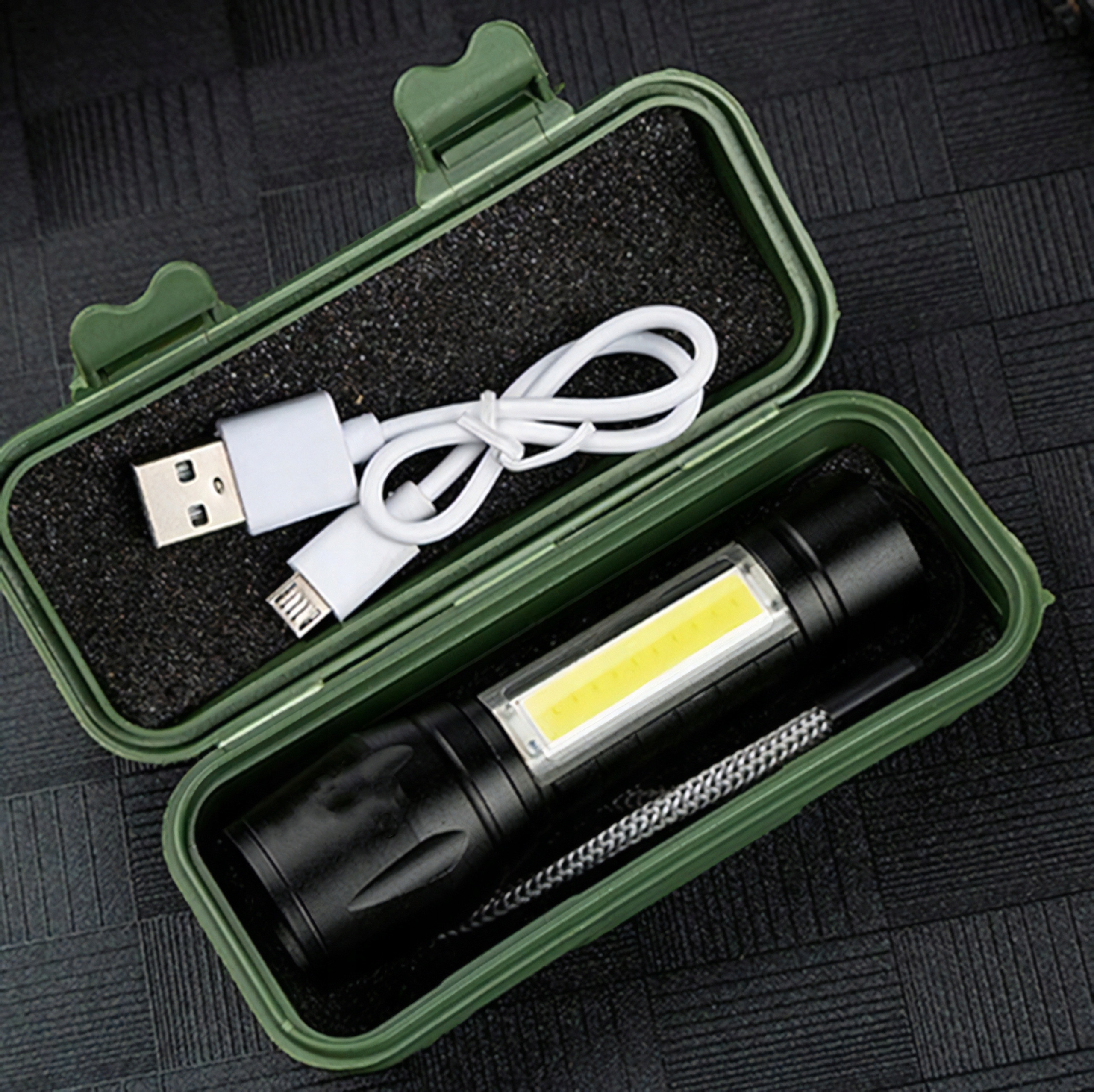 MOCNA LATARKA TAKTYCZNA LED COB ZOOM Rodzaj miniaturowa